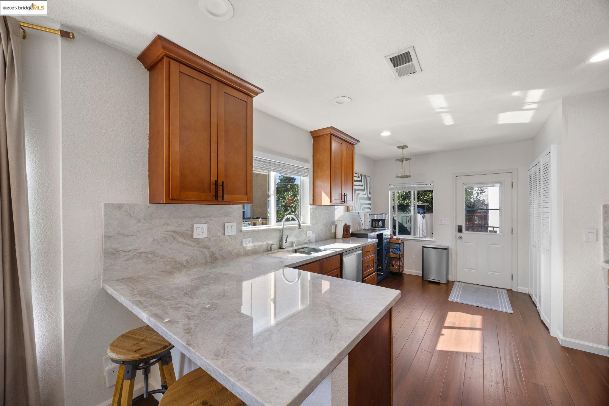 Detail Gallery Image 23 of 38 For 182 Garcia Ave, San Leandro,  CA 94577 - 2 Beds | 1 Baths