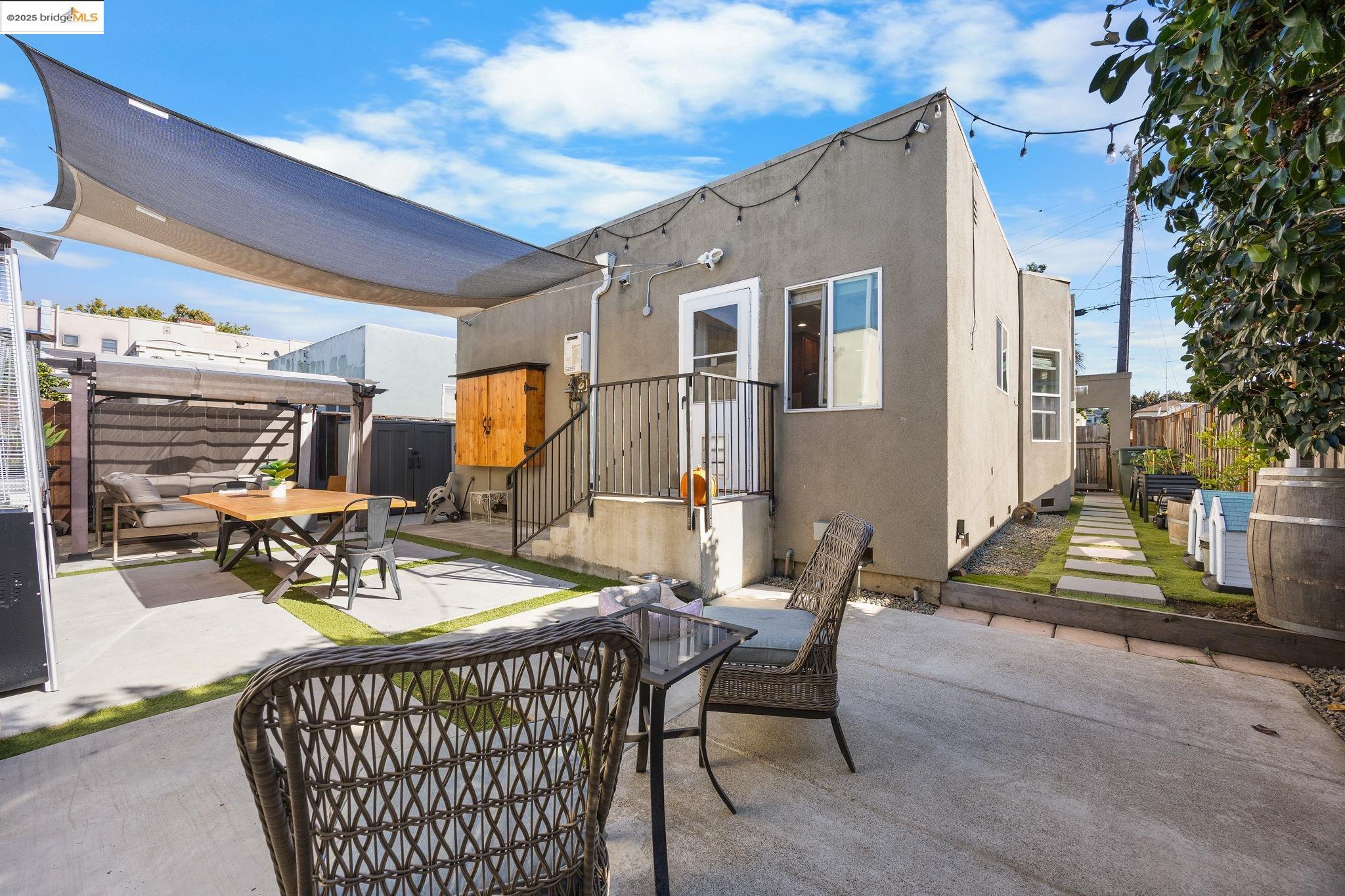 Detail Gallery Image 9 of 38 For 182 Garcia Ave, San Leandro,  CA 94577 - 2 Beds | 1 Baths