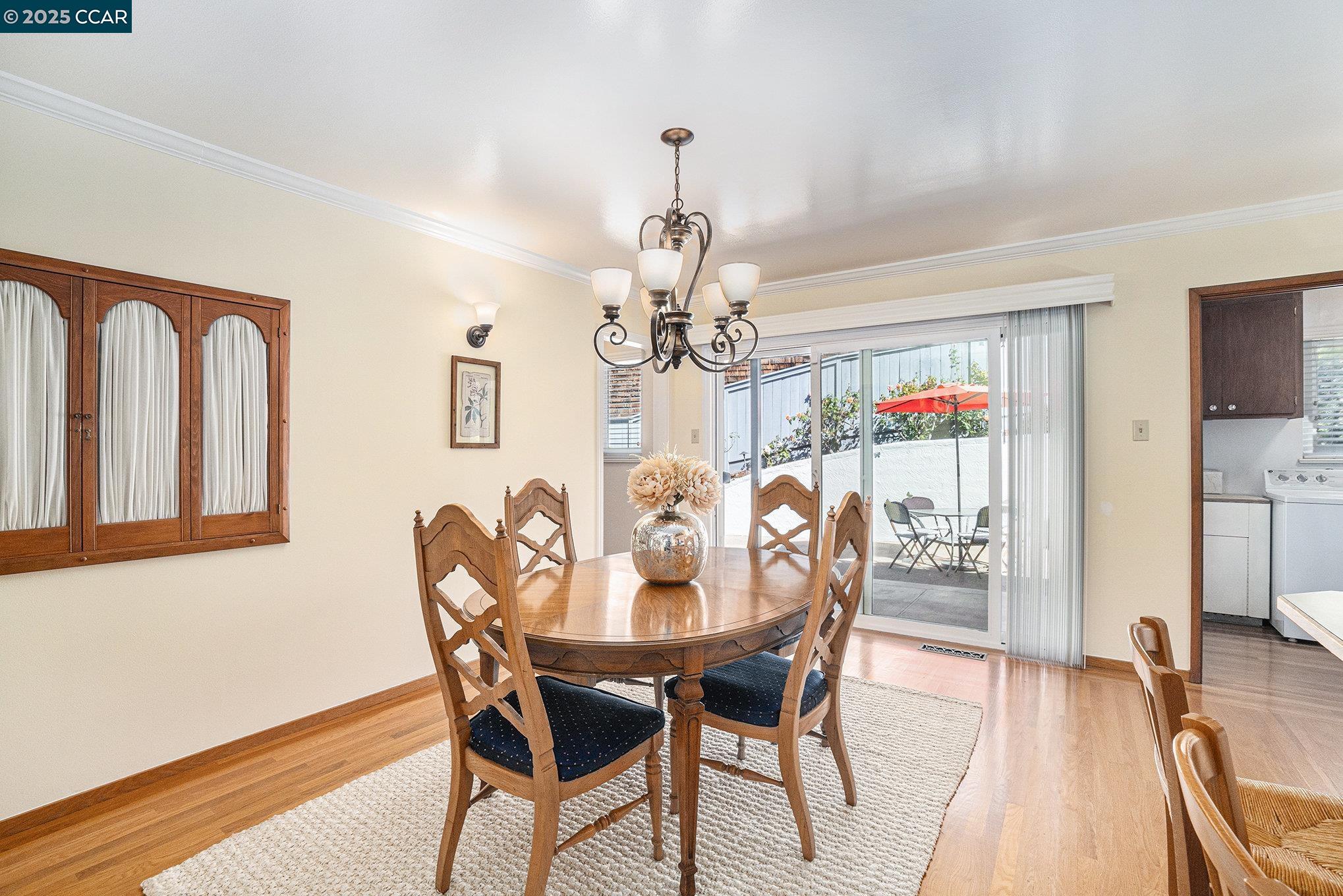 Detail Gallery Image 12 of 41 For 876 Balra Dr, El Cerrito,  CA 94530 - 3 Beds | 2/1 Baths