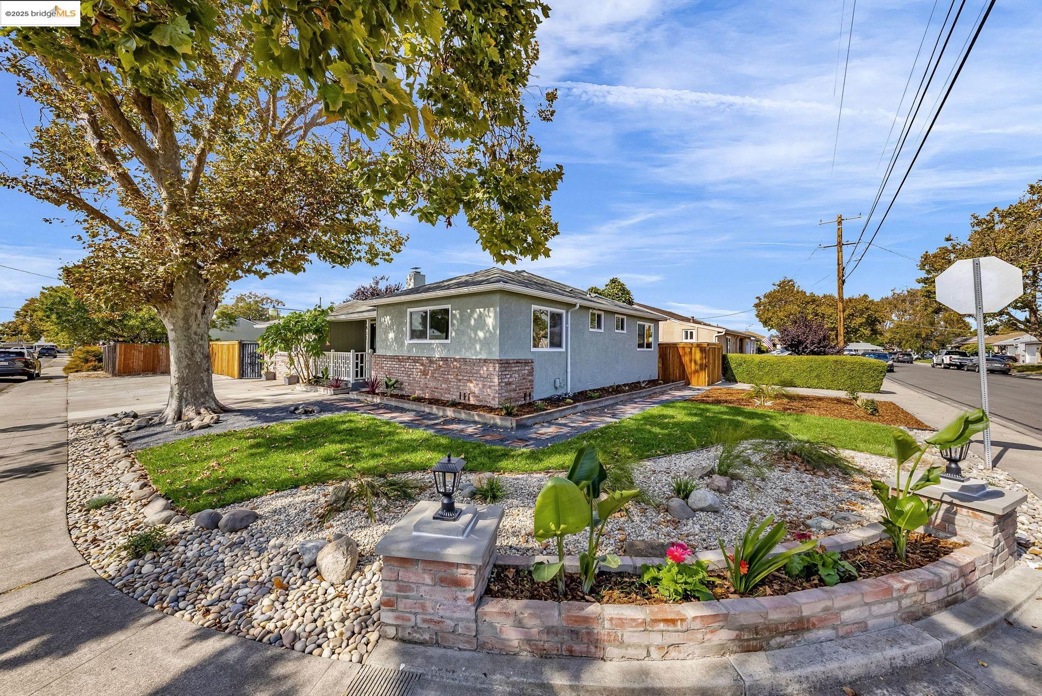 Front Image Thumbnail for EB41114468