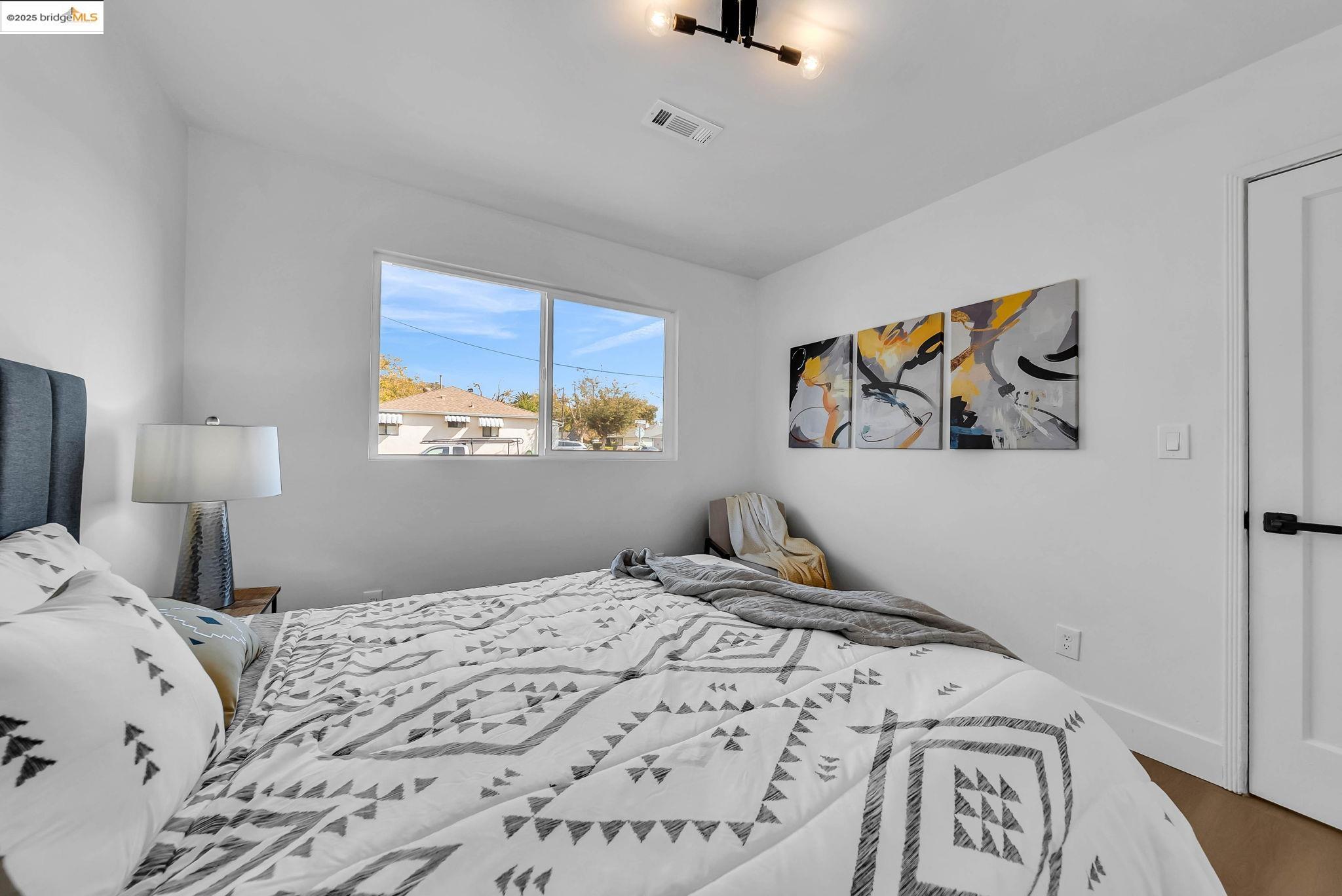 Detail Gallery Image 43 of 59 For 1401 via Coralla, San Lorenzo,  CA 94580 - 4 Beds | 2/1 Baths