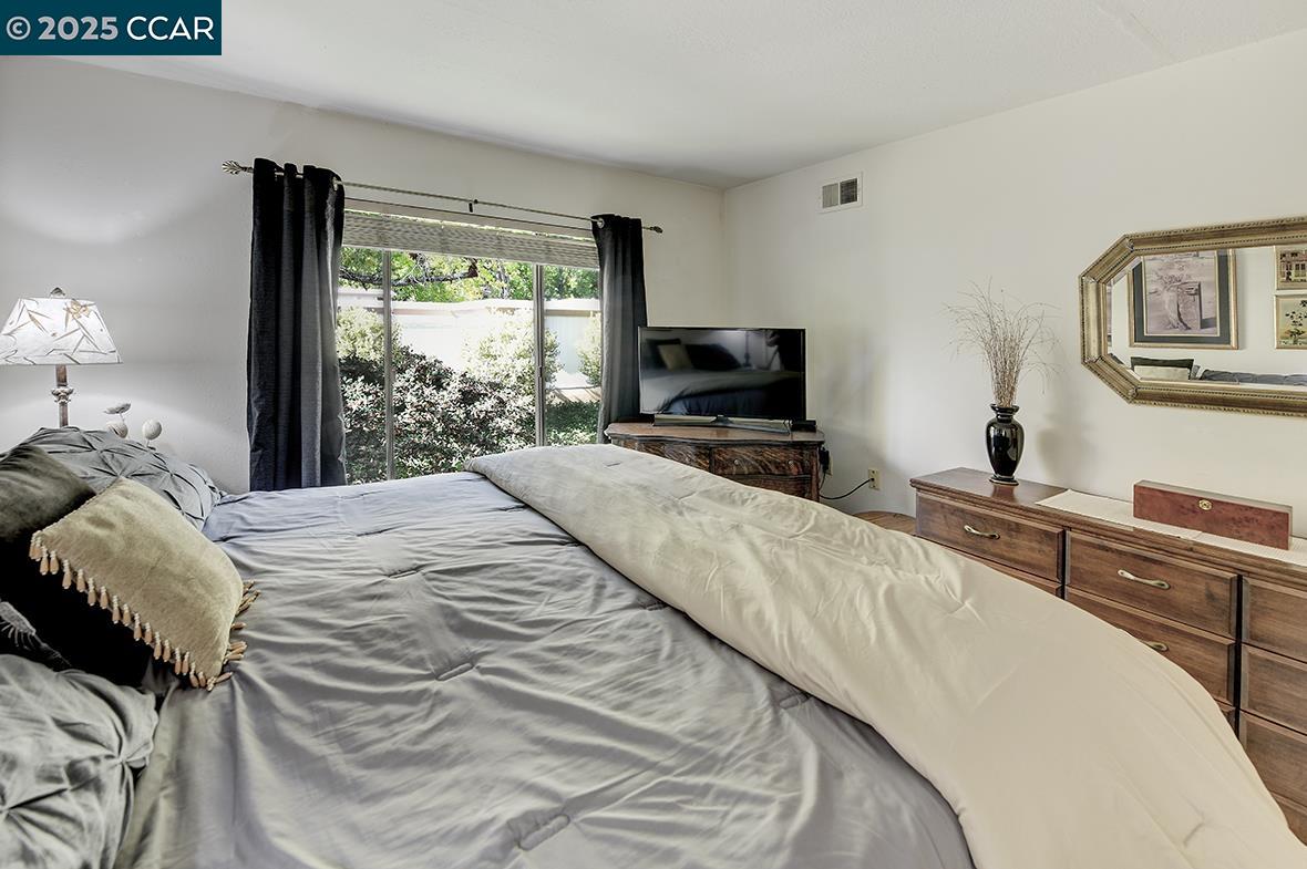 Photo #30: 41114469 Listing: Photo #30