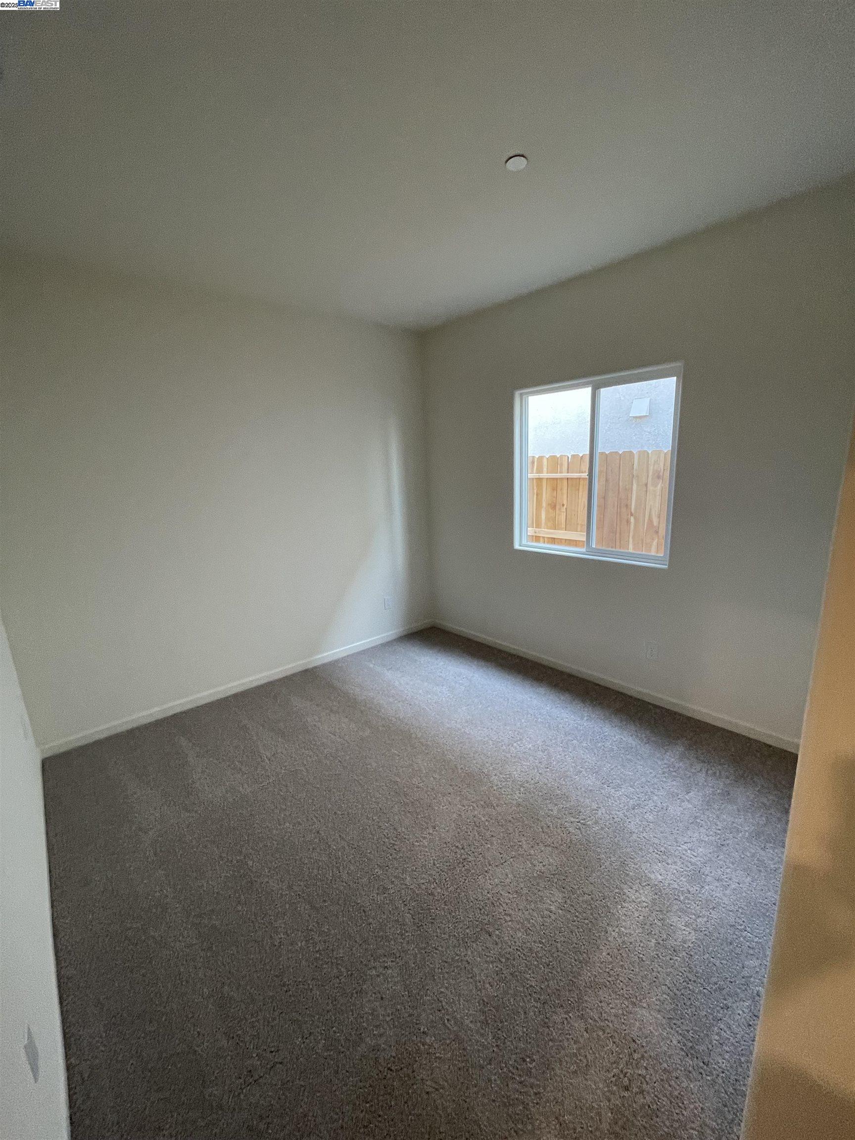 Detail Gallery Image 19 of 27 For 4246 Freemark Ave, Merced,  CA 95348-9643 - 4 Beds | 2 Baths