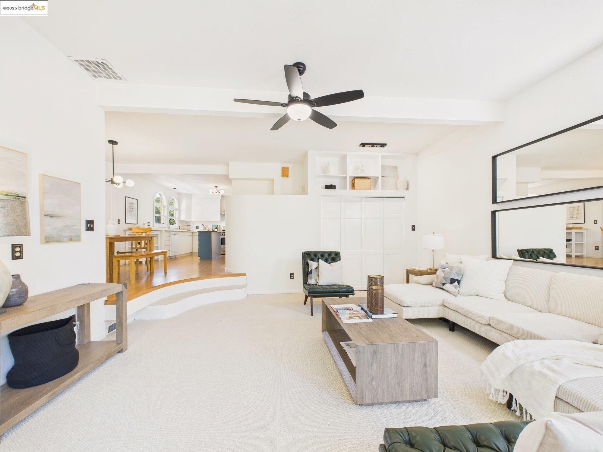 Detail Gallery Image 22 of 52 For 1017 Lincoln Ave, Alameda,  CA 94501 - 5 Beds | 2 Baths