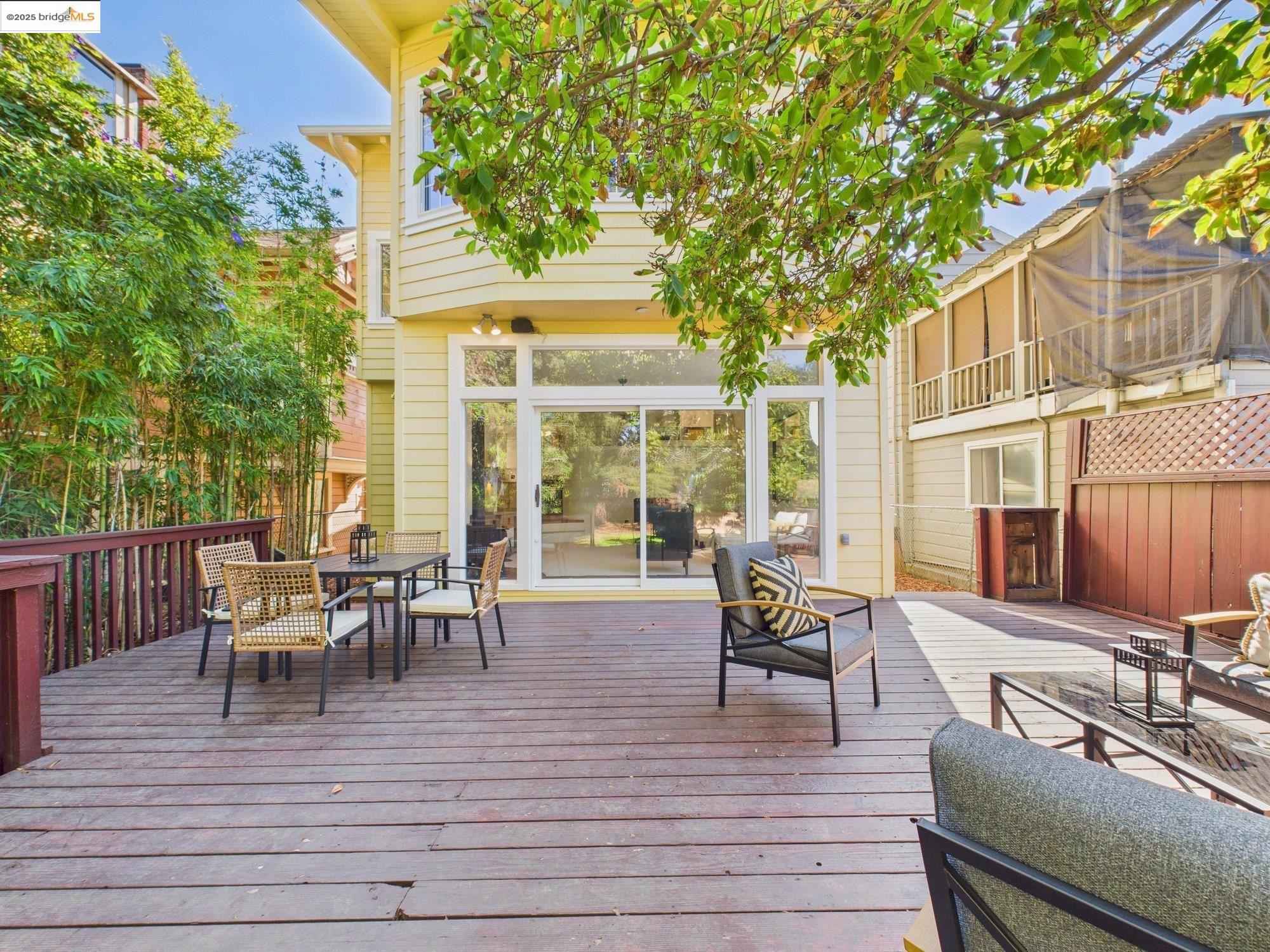 Detail Gallery Image 27 of 52 For 1017 Lincoln Ave, Alameda,  CA 94501 - 5 Beds | 2 Baths