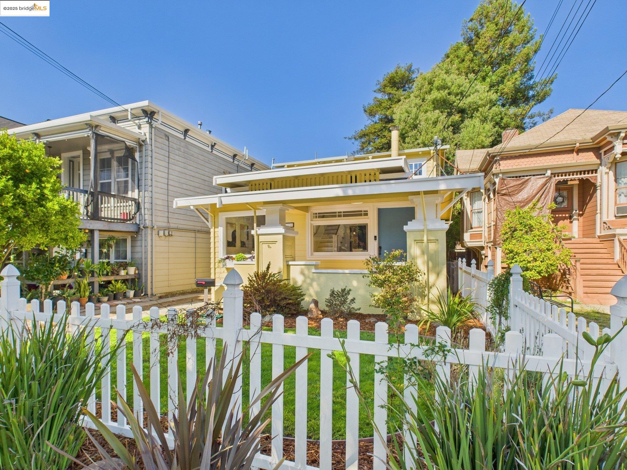 Detail Gallery Image 51 of 52 For 1017 Lincoln Ave, Alameda,  CA 94501 - 5 Beds | 2 Baths