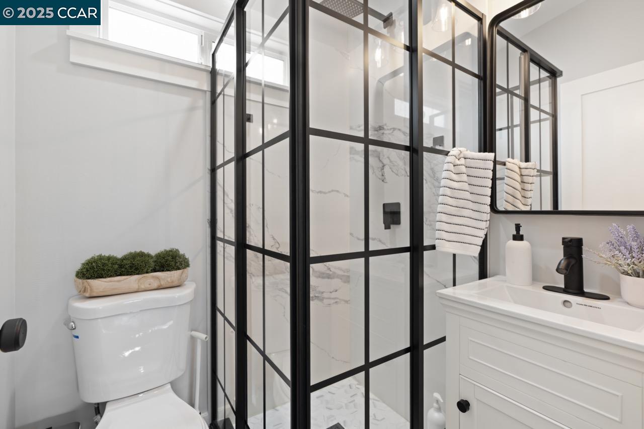 Detail Gallery Image 40 of 48 For 4026 Roosevelt Ave, Richmond,  CA 94805 - 6 Beds | 3 Baths