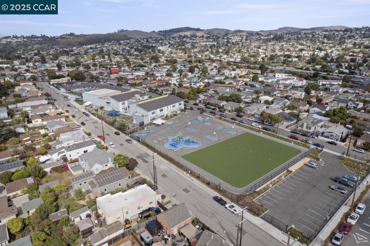 Detail Gallery Image 45 of 48 For 4026 Roosevelt Ave, Richmond,  CA 94805 - 6 Beds | 3 Baths