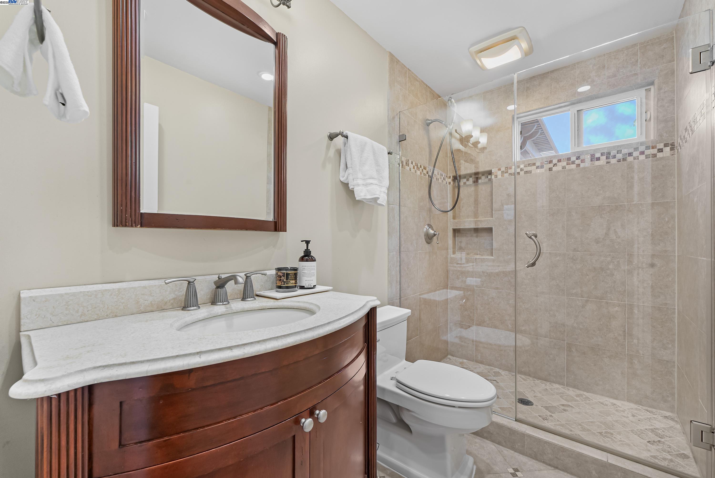 Detail Gallery Image 26 of 59 For 462 Tioga Ct, Pleasanton,  CA 94566 - 4 Beds | 3 Baths