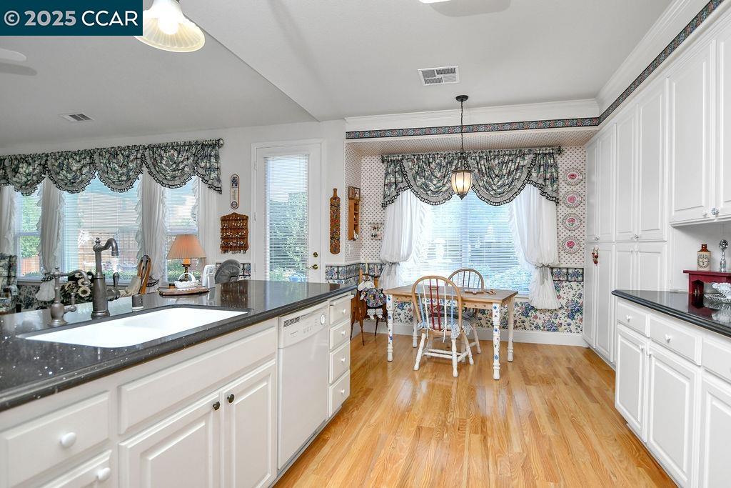 Detail Gallery Image 11 of 32 For 1160 Orchid Dr, Brentwood,  CA 94513 - 4 Beds | 2 Baths