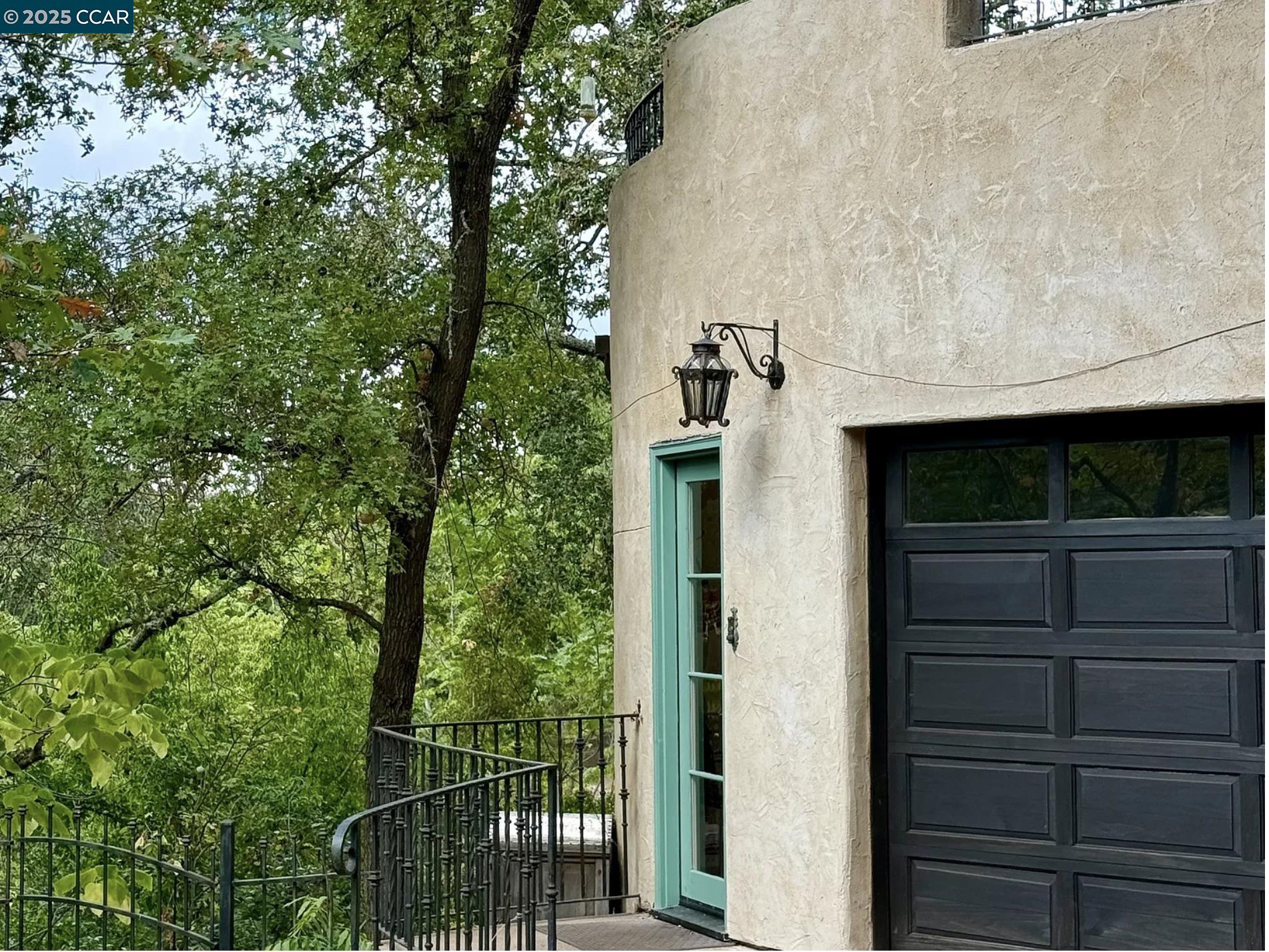 Detail Gallery Image 2 of 24 For 1 La Campana Rd #1,  Orinda,  CA 94563 - 1 Beds | 1/1 Baths