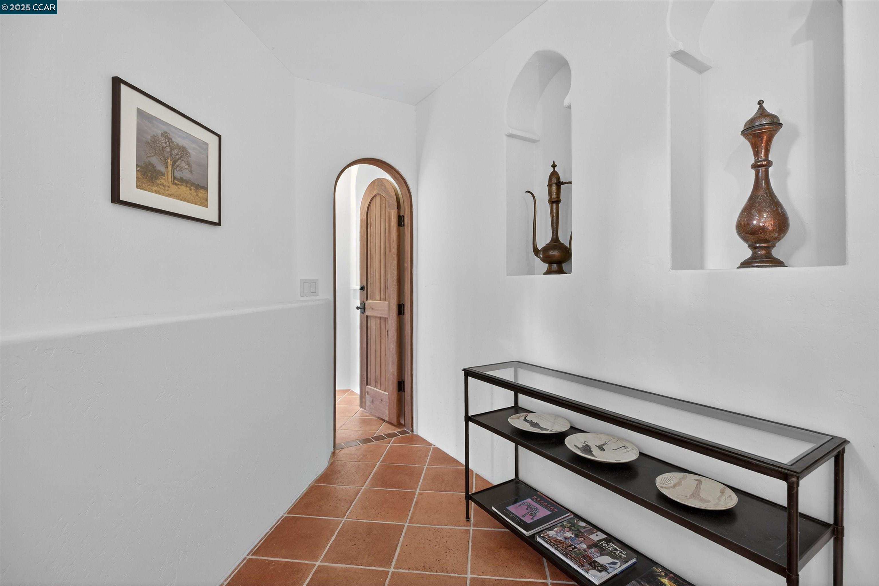 Detail Gallery Image 16 of 24 For 1 La Campana Rd #1,  Orinda,  CA 94563 - 1 Beds | 1/1 Baths