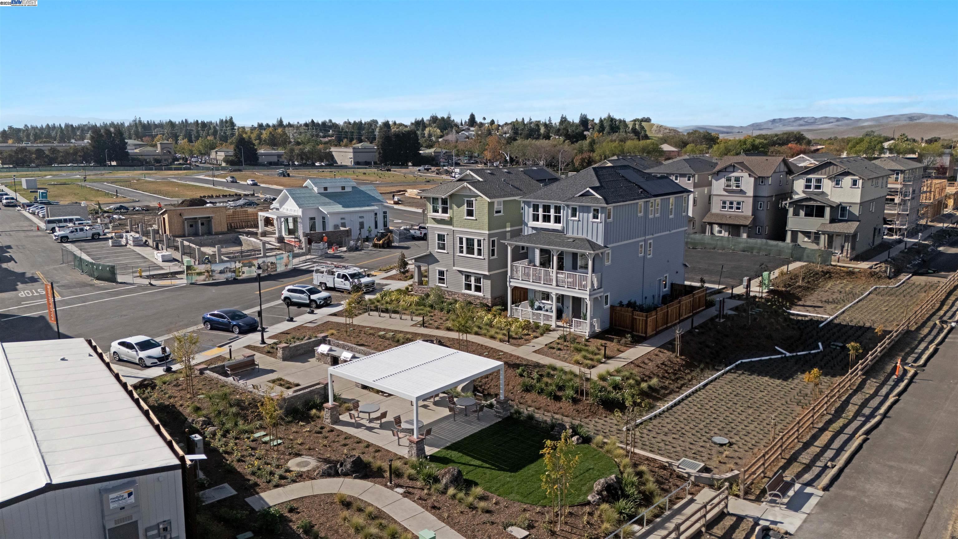 Detail Gallery Image 11 of 14 For 4686 Vilana Street, Livermore,  CA 94551 - 4 Beds | 3/1 Baths