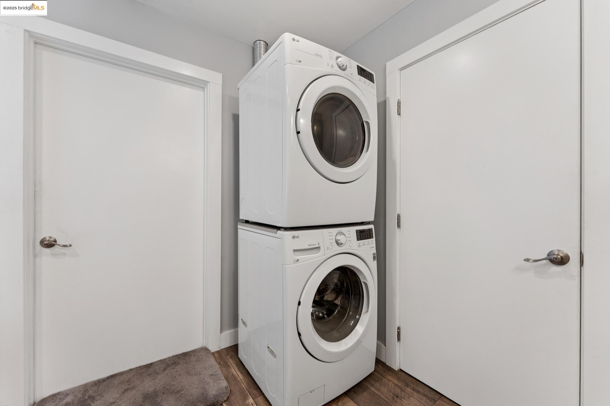 Detail Gallery Image 25 of 59 For 1254 E 12th Street, Oakland,  CA 94606 - – Beds | – Baths