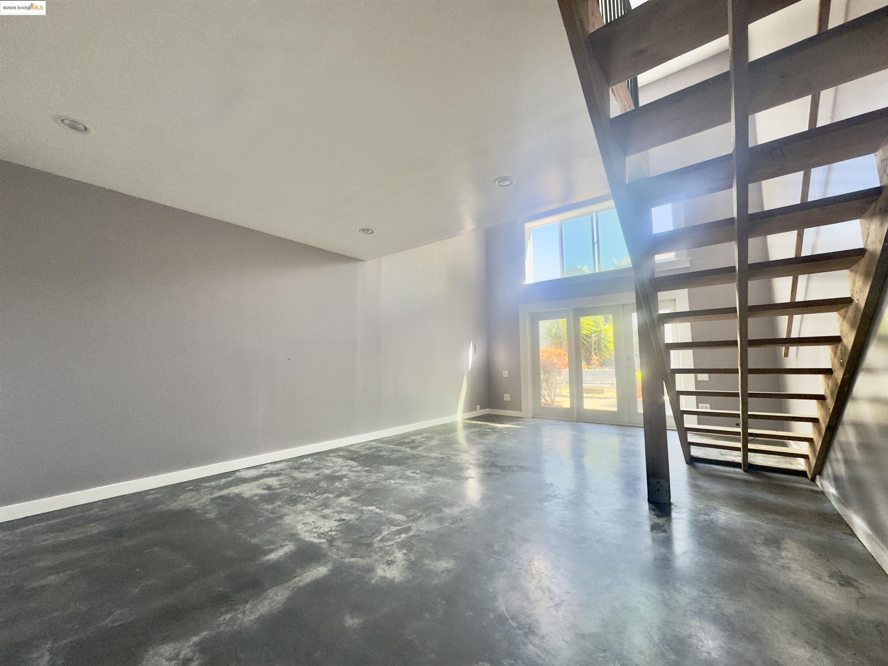 Detail Gallery Image 36 of 59 For 1254 E 12th Street, Oakland,  CA 94606 - – Beds | – Baths