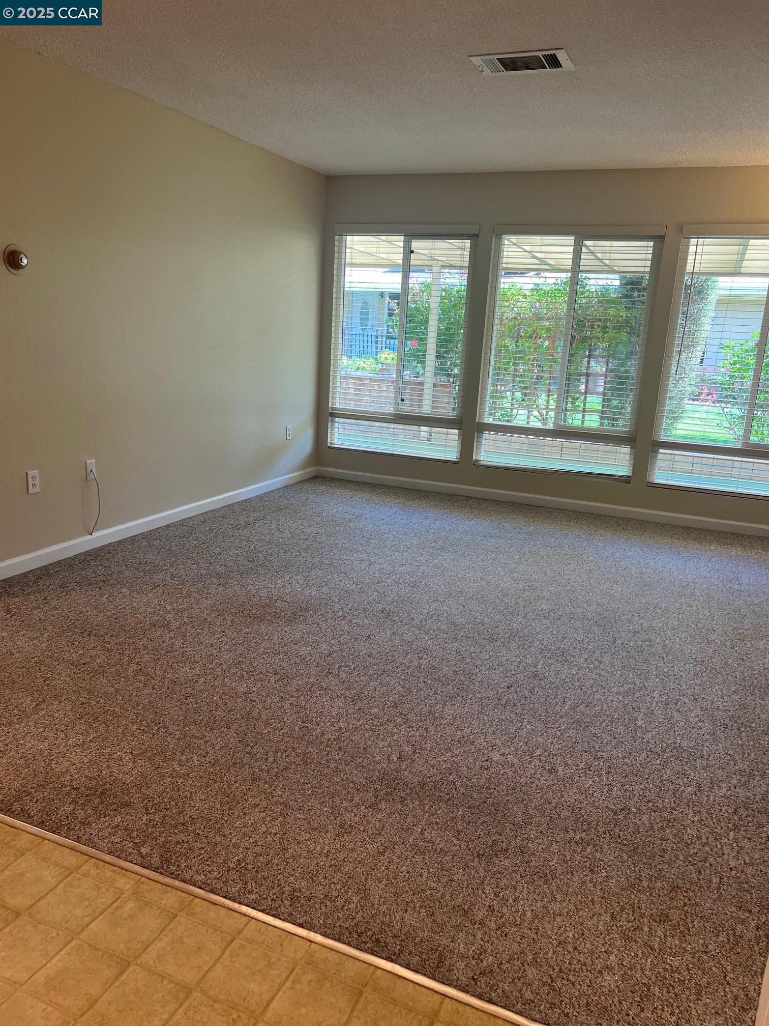 Photo #5: 41114496 Listing 