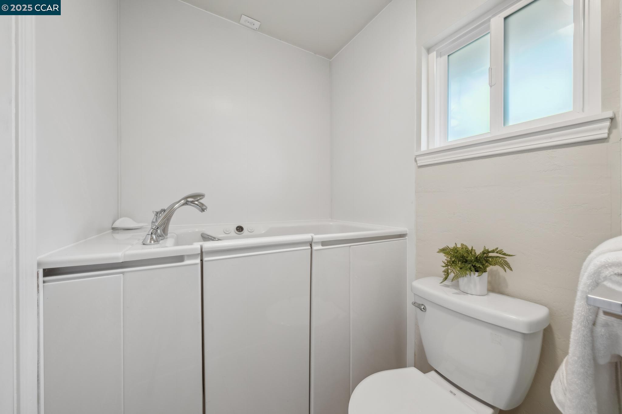 Detail Gallery Image 33 of 56 For 851 Luz Ct, Danville,  CA 94526 - 3 Beds | 2 Baths