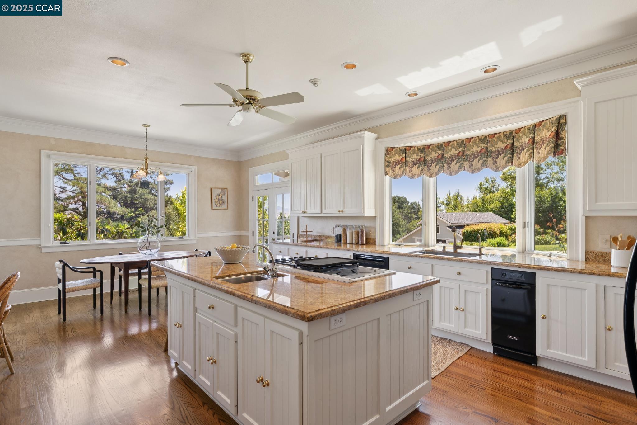 Detail Gallery Image 18 of 59 For 555 Highland Dr, Danville,  CA 94526 - 5 Beds | 3/1 Baths