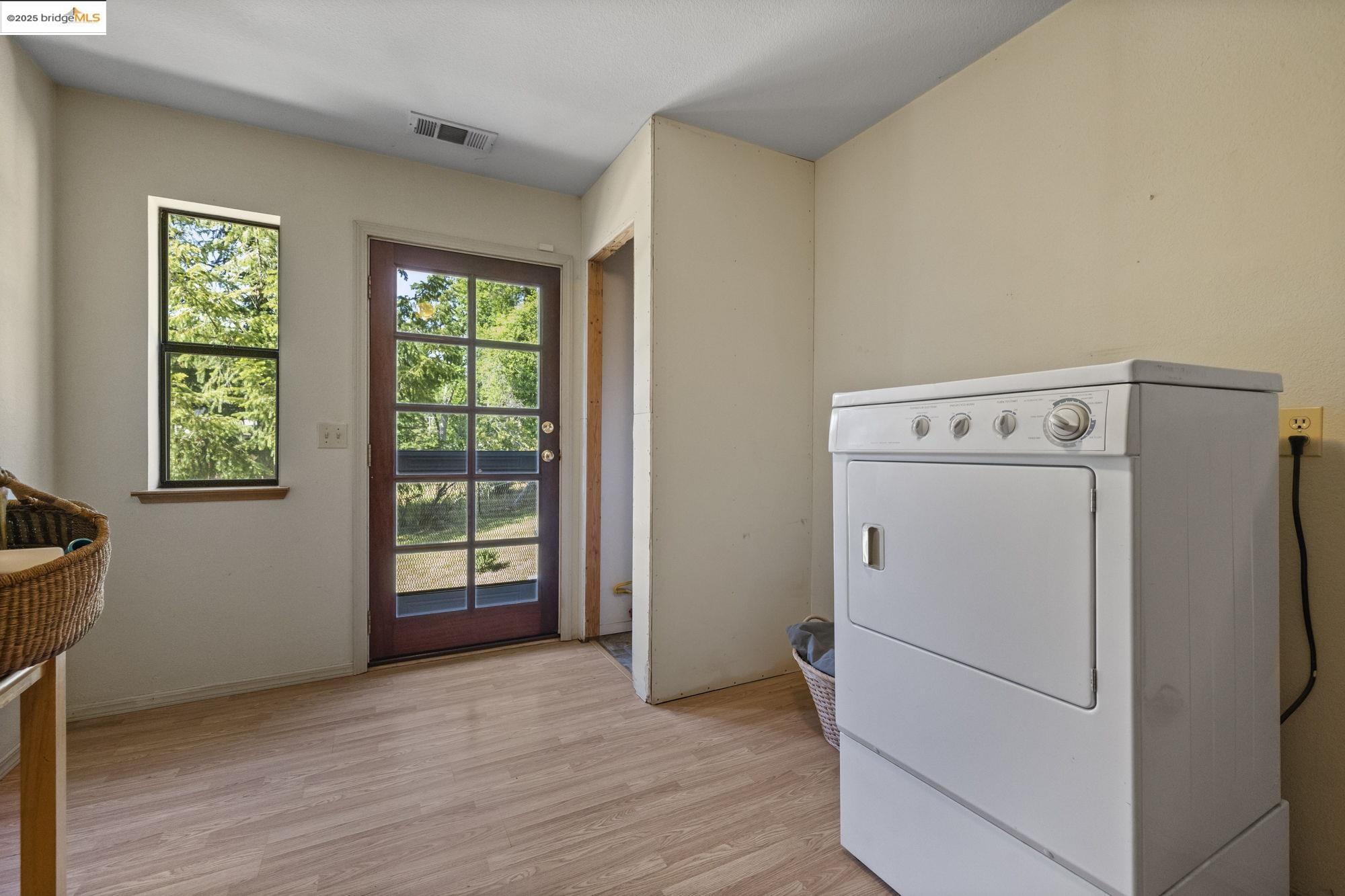 Detail Gallery Image 13 of 28 For 20316 Patrick Ln, Tuolumne,  CA 95379 - 2 Beds | 2 Baths