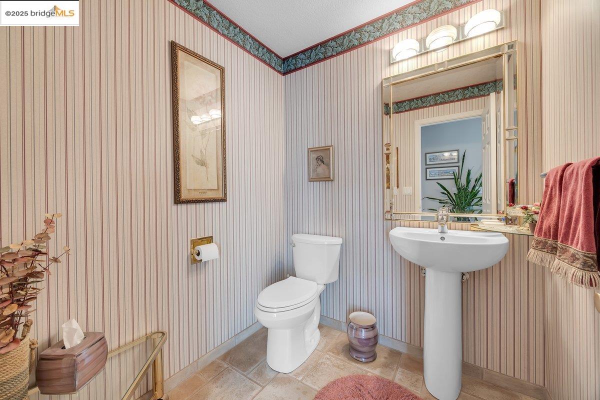 Detail Gallery Image 32 of 59 For 13700 Clements Rd, Groveland,  CA 95321 - 4 Beds | 3/2 Baths