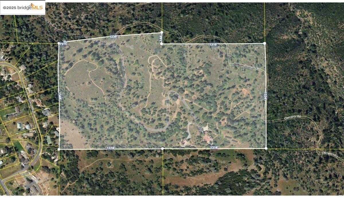 Detail Gallery Image 50 of 59 For 13700 Clements Rd, Groveland,  CA 95321 - 4 Beds | 3/2 Baths