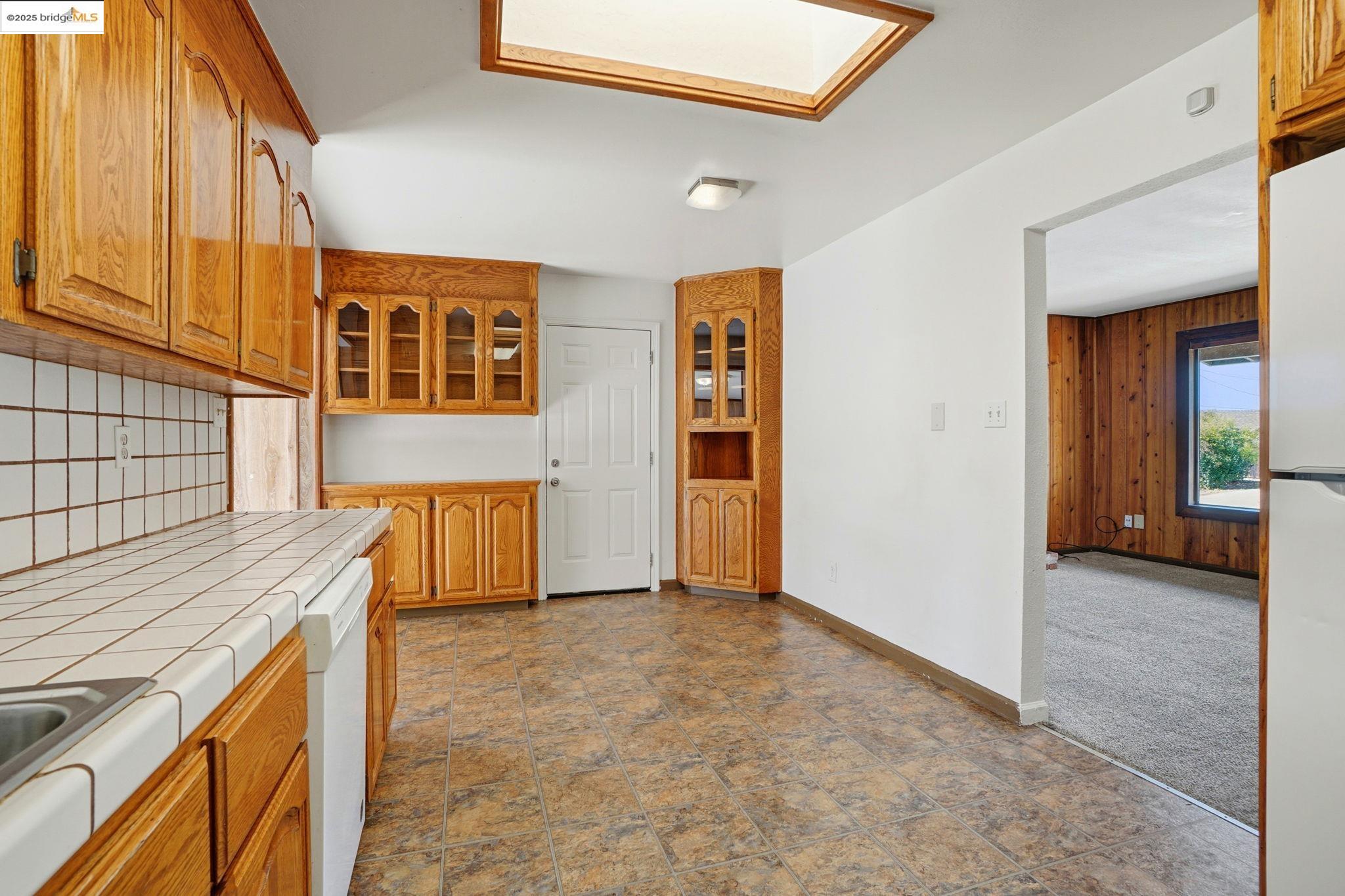 Detail Gallery Image 7 of 19 For 1251 Hillcrest Ave, Antioch,  CA 94509 - 3 Beds | 2 Baths