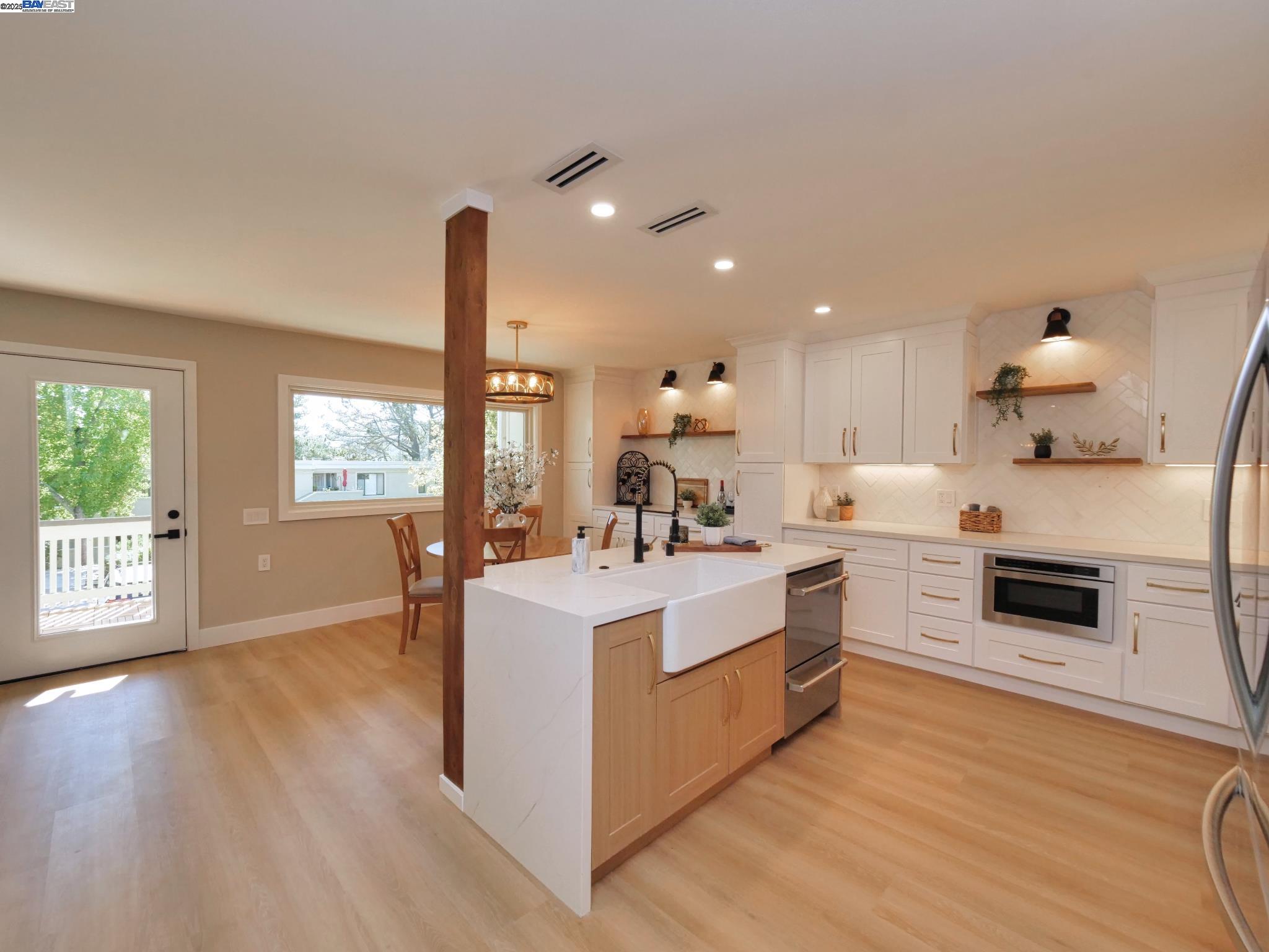 Photo #8: 41114551 Listing: Photo #8