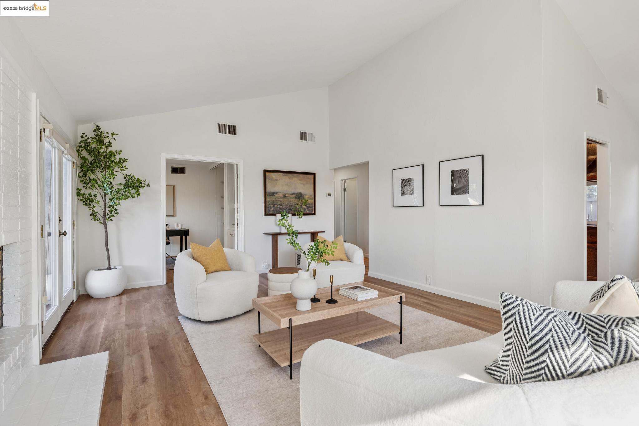 Photo #9: 41114586 Listing: Photo #9