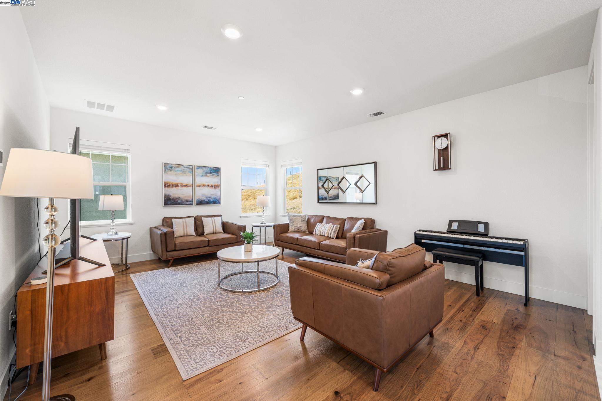 Detail Gallery Image 29 of 54 For 2552 Veneto Ct, San Ramon,  CA 94583 - 4 Beds | 3 Baths