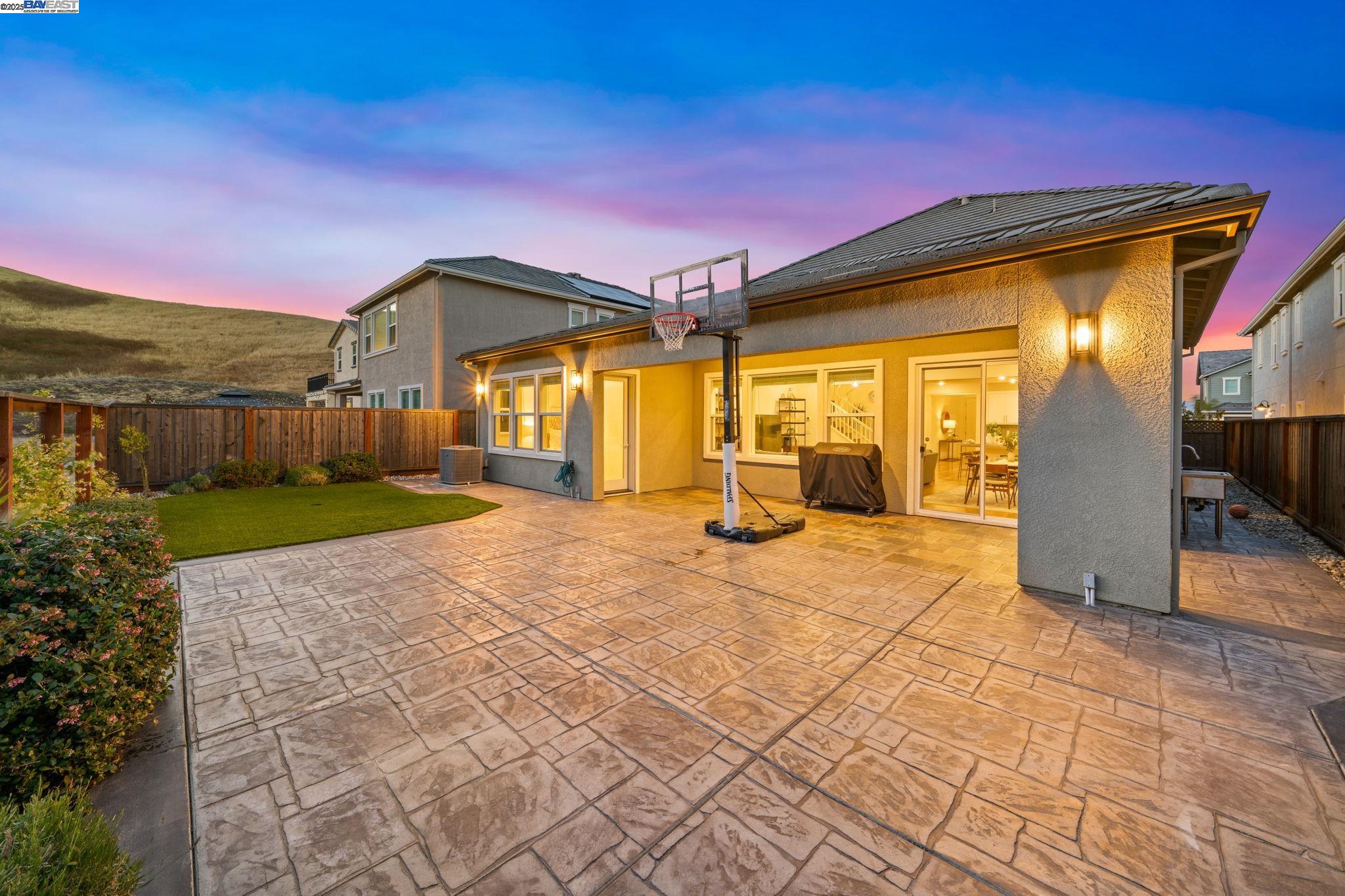 Detail Gallery Image 38 of 54 For 2552 Veneto Ct, San Ramon,  CA 94583 - 4 Beds | 3 Baths