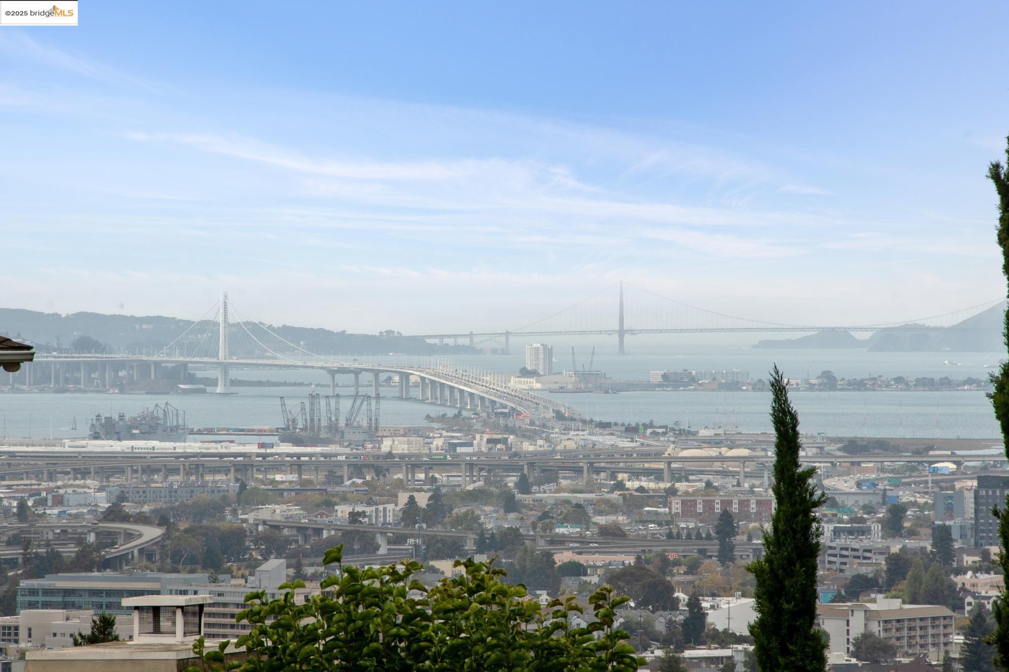 Detail Gallery Image 31 of 56 For 121 Scenic Ave, Piedmont,  CA 94611 - 5 Beds | 4/1 Baths