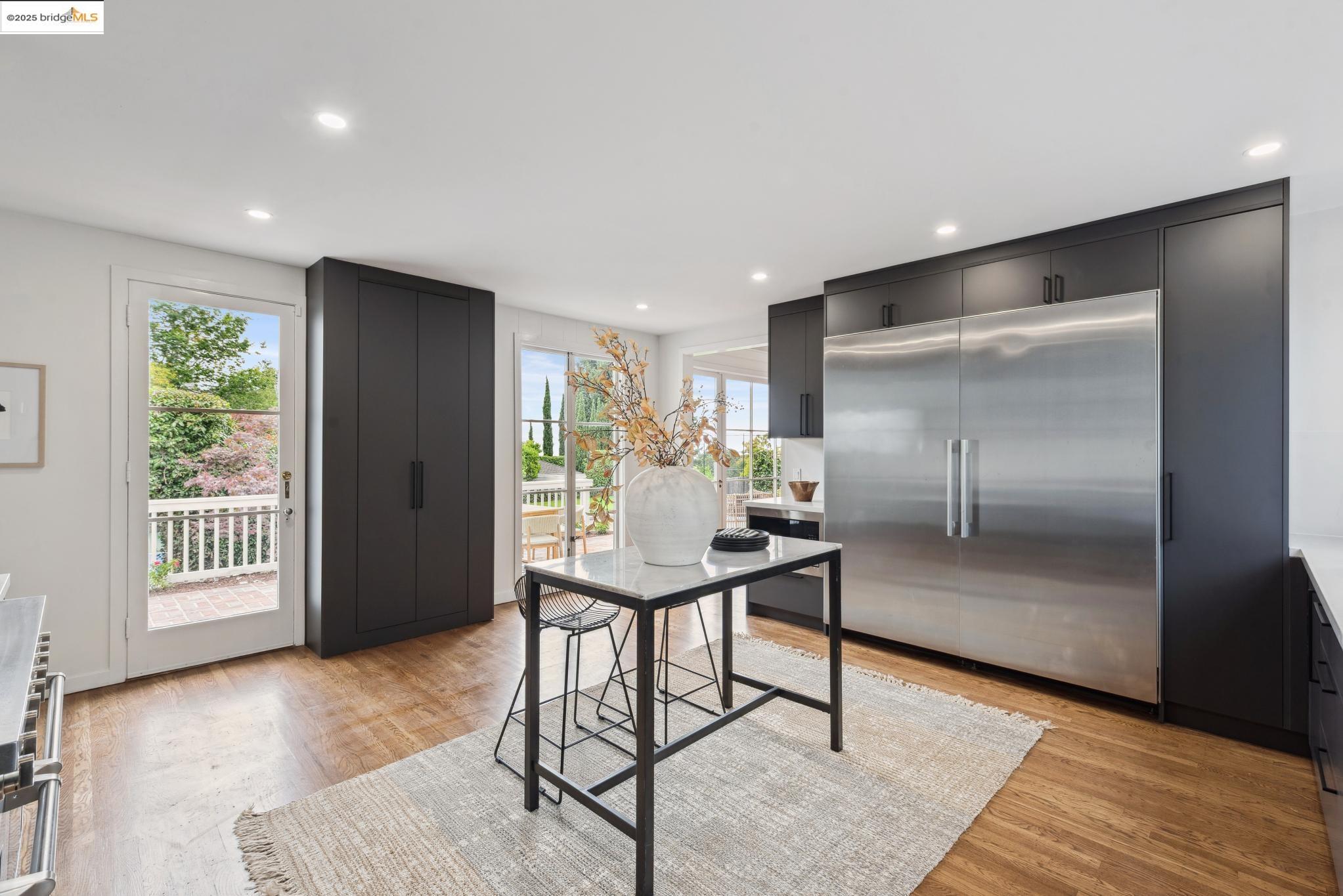 Detail Gallery Image 38 of 56 For 121 Scenic Ave, Piedmont,  CA 94611 - 5 Beds | 4/1 Baths