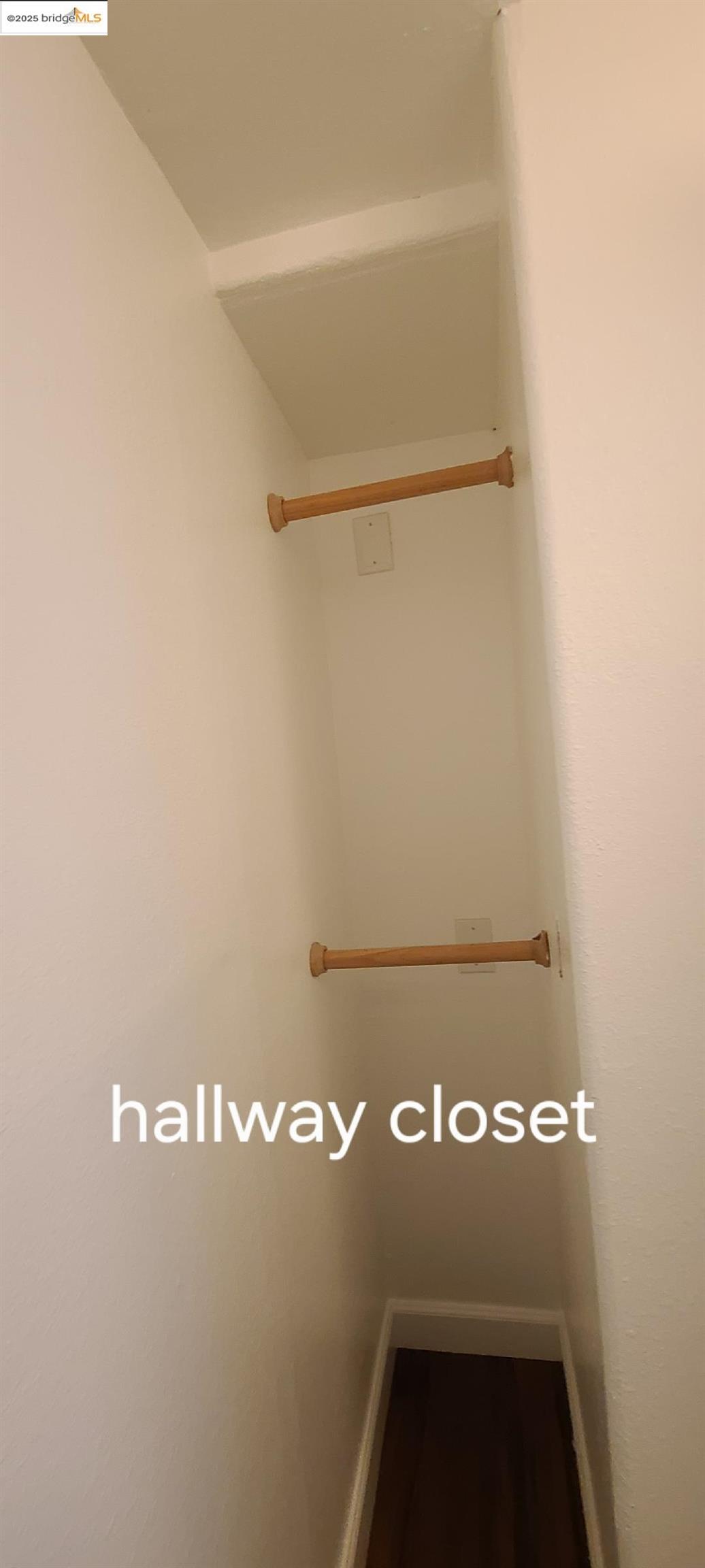 Detail Gallery Image 1 of 1 For 128 Moraga Ave, Piedmont,  CA 94611 - 1 Beds | 1 Baths