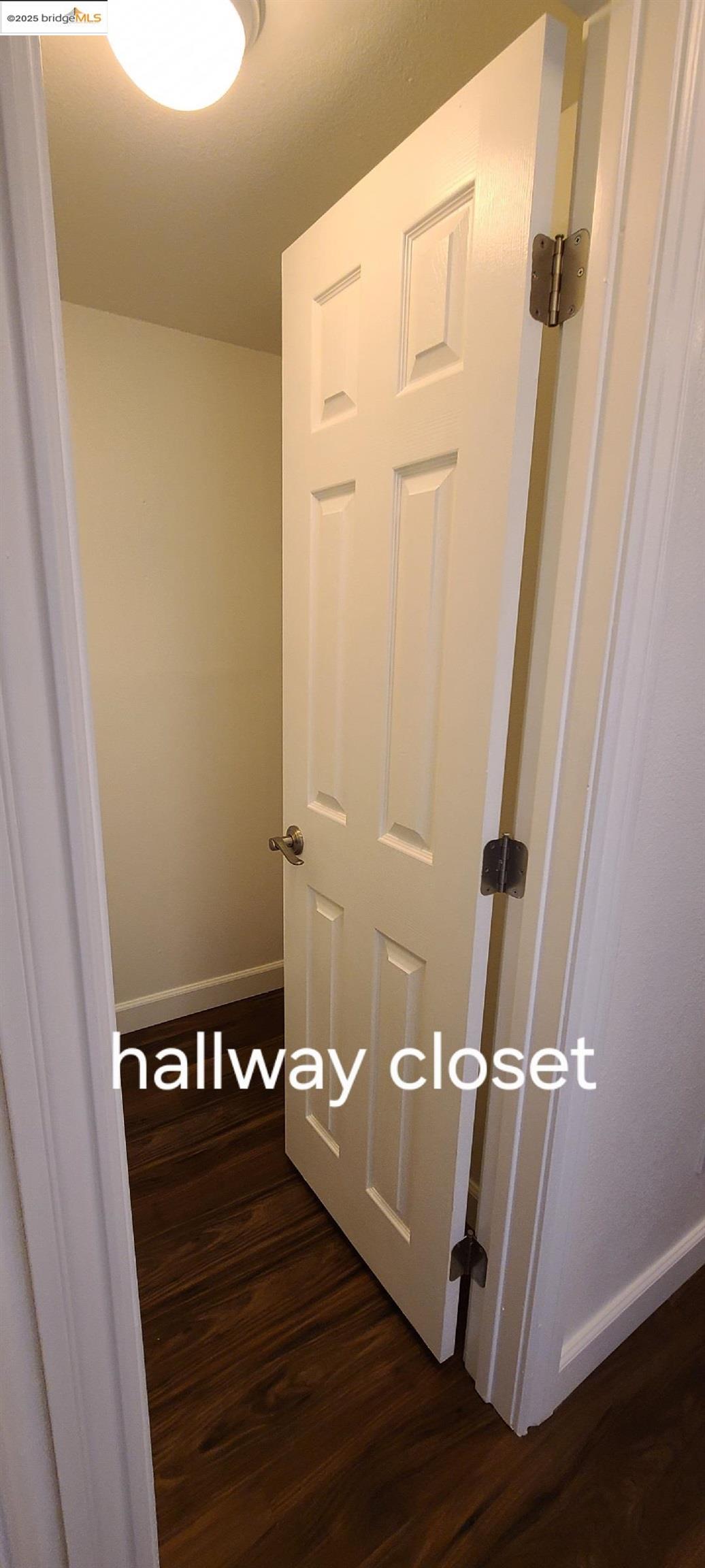 Detail Gallery Image 2 of 13 For 128 Moraga Ave, Piedmont,  CA 94611 - 1 Beds | 1 Baths