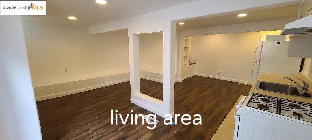 Detail Gallery Image 13 of 13 For 128 Moraga Ave, Piedmont,  CA 94611 - 1 Beds | 1 Baths