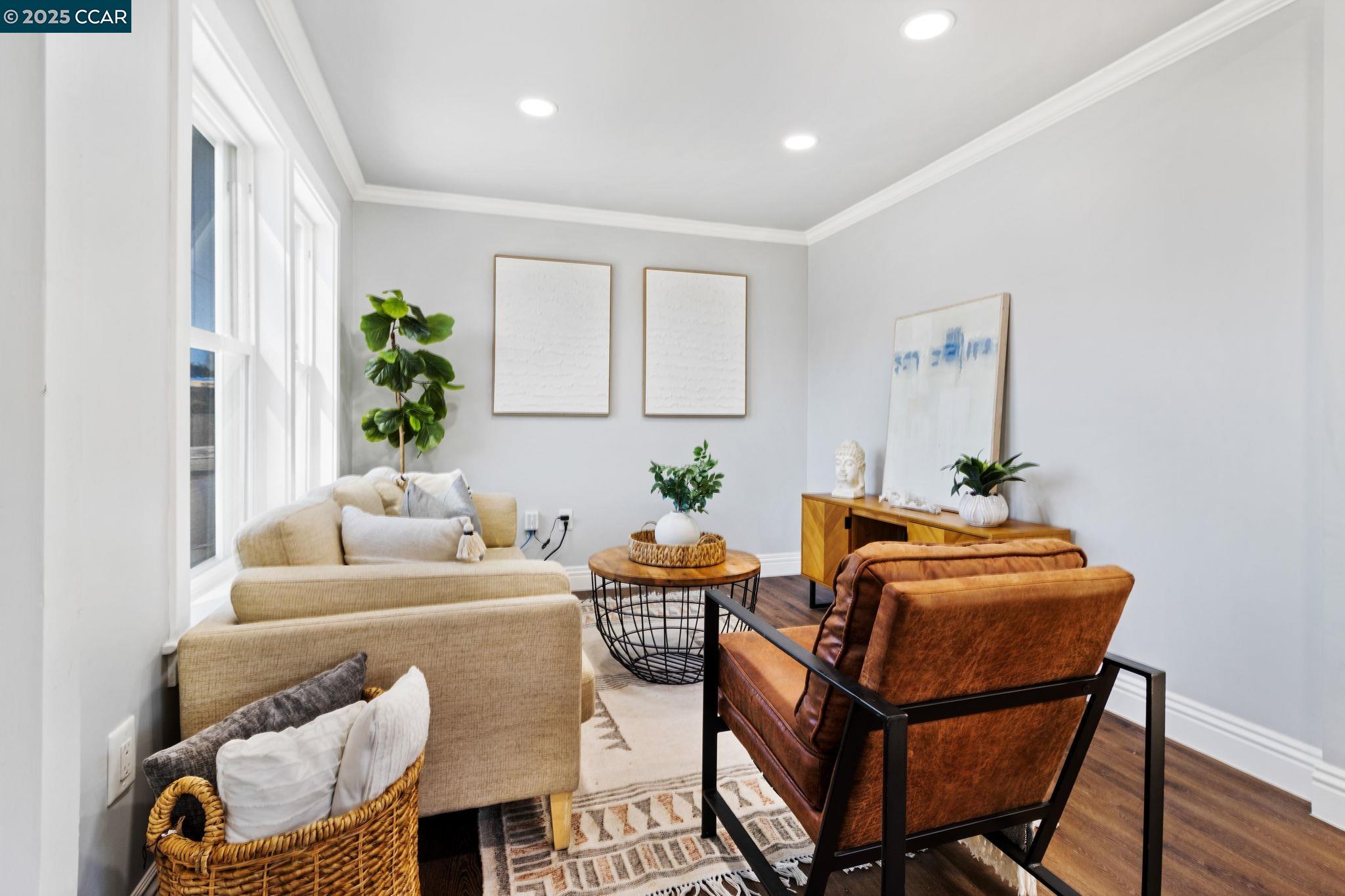 Detail Gallery Image 5 of 28 For 4010 Masterson St, Oakland,  CA 94619 - 2 Beds | 2 Baths