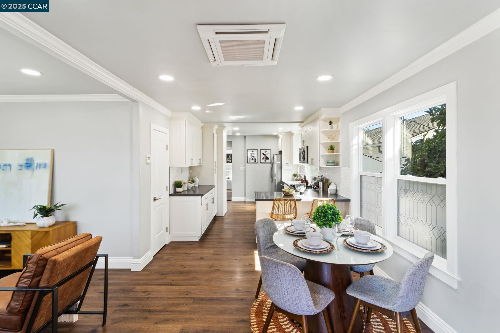 Detail Gallery Image 8 of 28 For 4010 Masterson St, Oakland,  CA 94619 - 2 Beds | 2 Baths