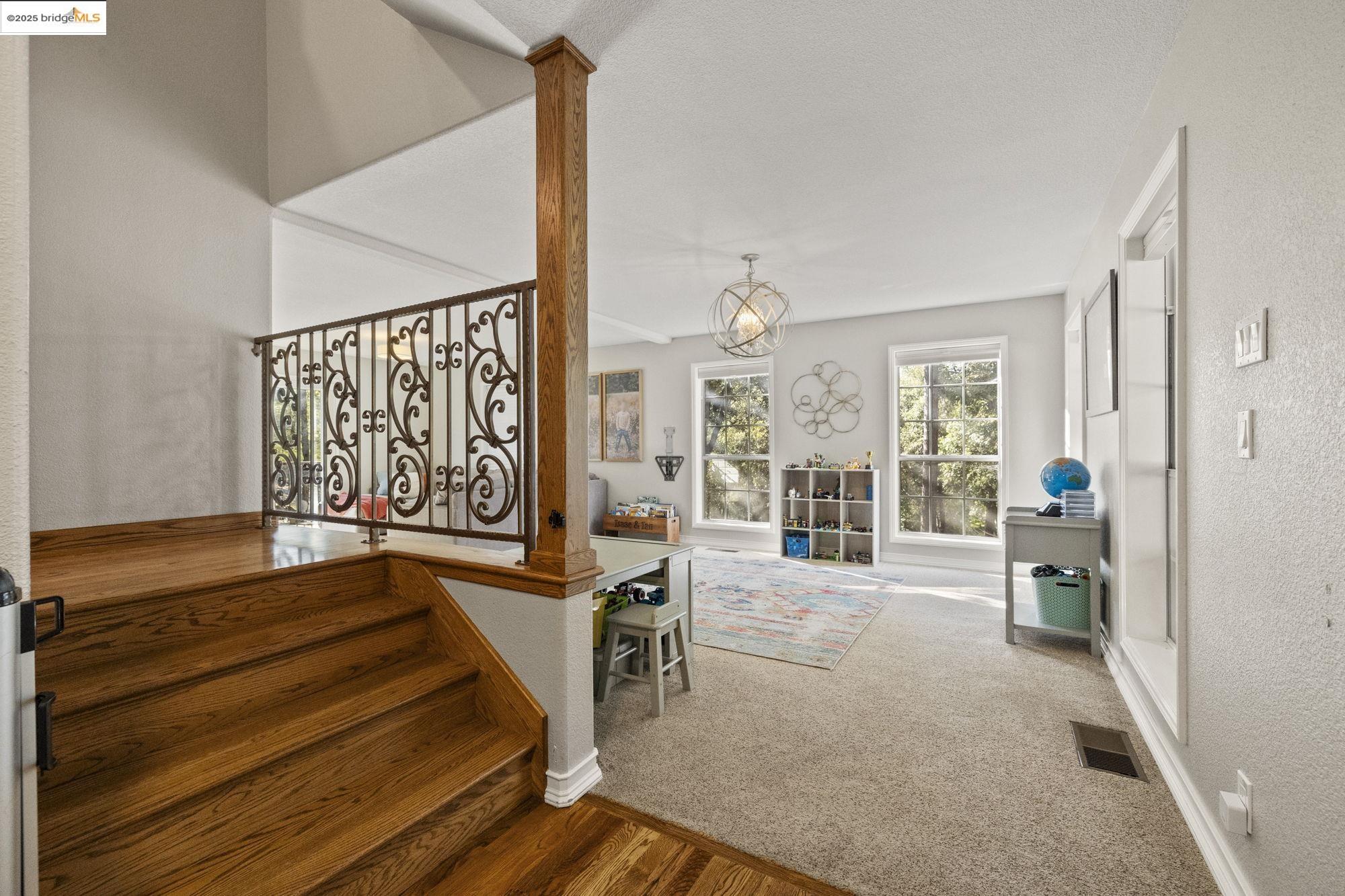 Detail Gallery Image 4 of 46 For 22373 Geraldine Cir, Sonora,  CA 95370 - 4 Beds | 3 Baths