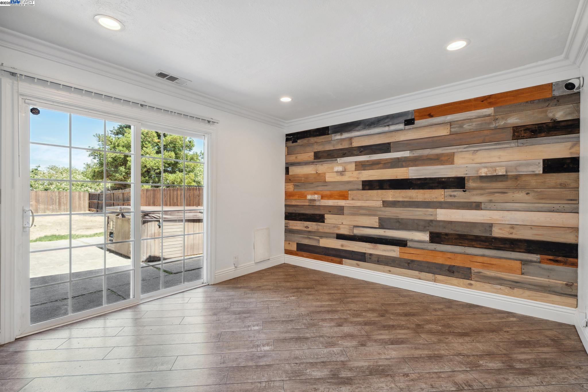 Detail Gallery Image 7 of 24 For 148 Spinnaker Way, Pittsburg,  CA 94565 - 3 Beds | 1/1 Baths