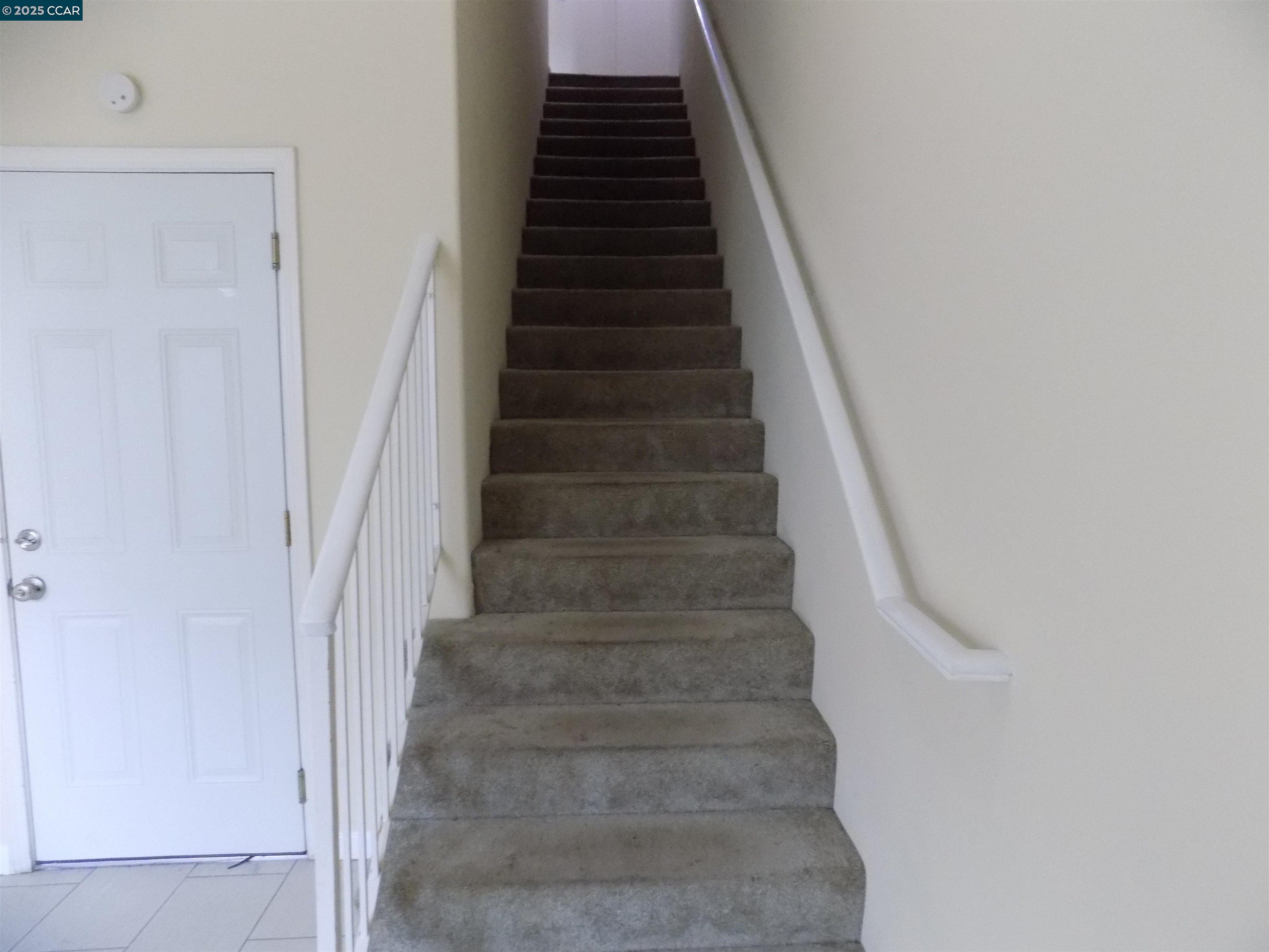 Detail Gallery Image 6 of 34 For 5114 Wall #6,  Richmond,  CA 94804 - 3 Beds | 3 Baths