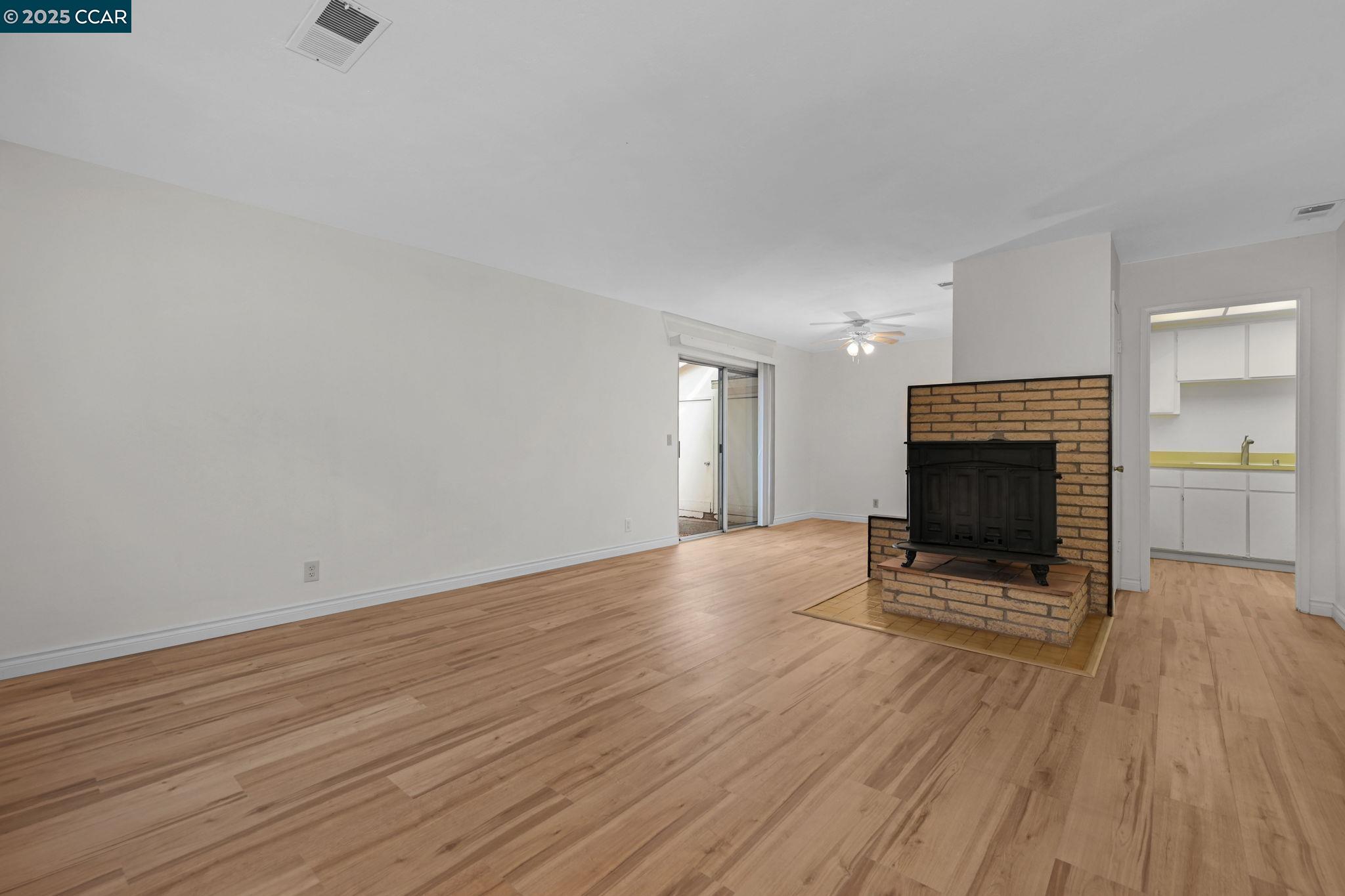 Photo #6: 41114629 Listing 