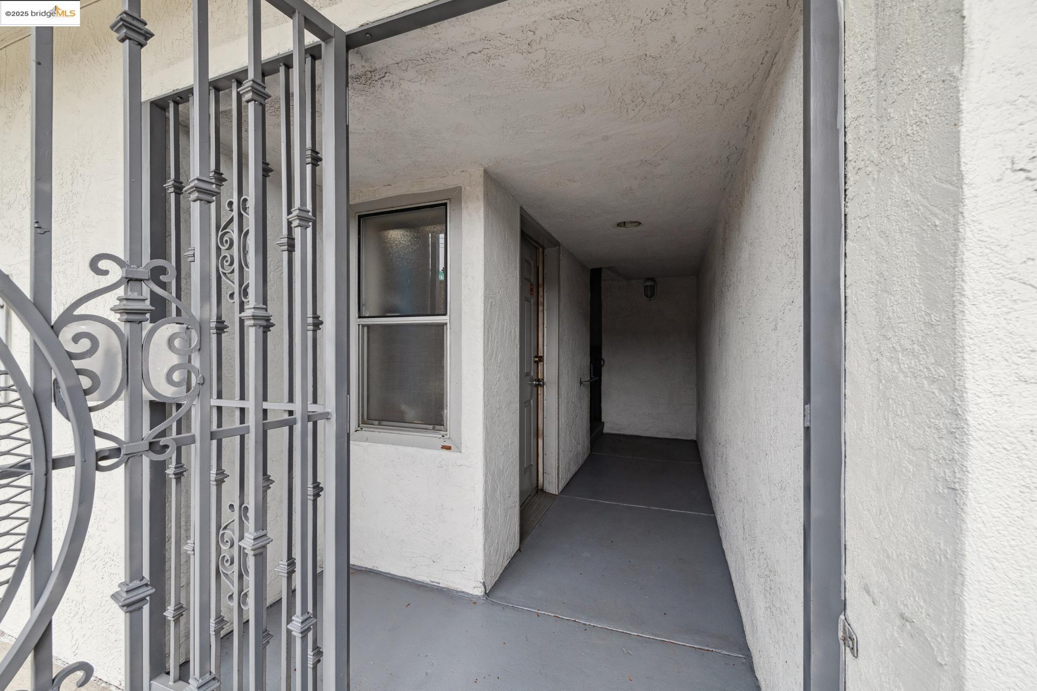 Detail Gallery Image 5 of 12 For 5238 Clinton Ave, Richmond,  CA 94805 - – Beds | – Baths