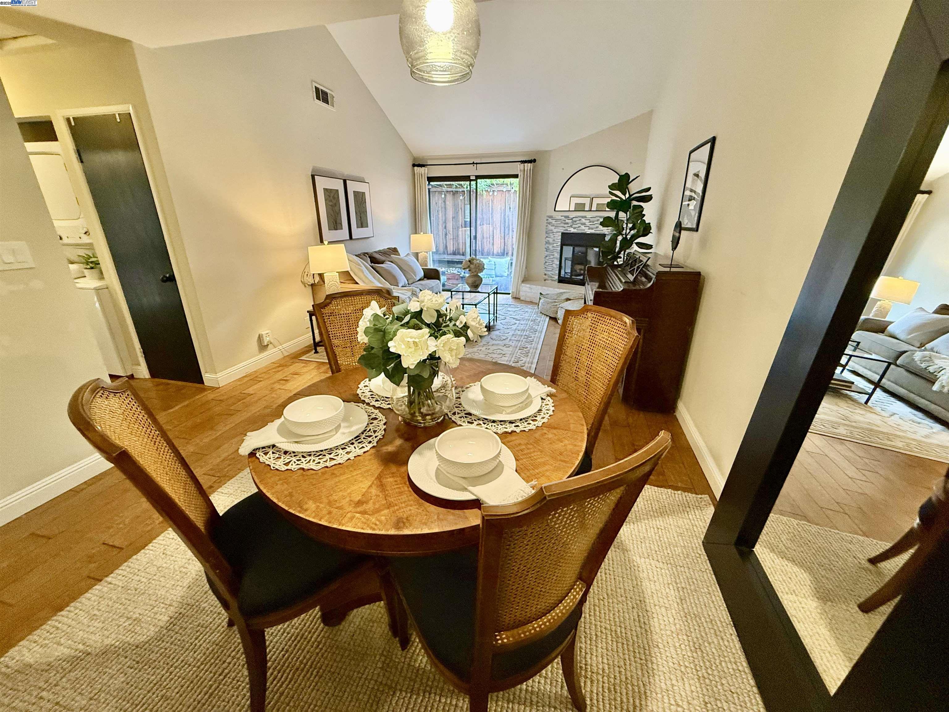 Detail Gallery Image 13 of 33 For 4214 Treat Blvd #2,  Concord,  CA 94521 - 2 Beds | 2 Baths