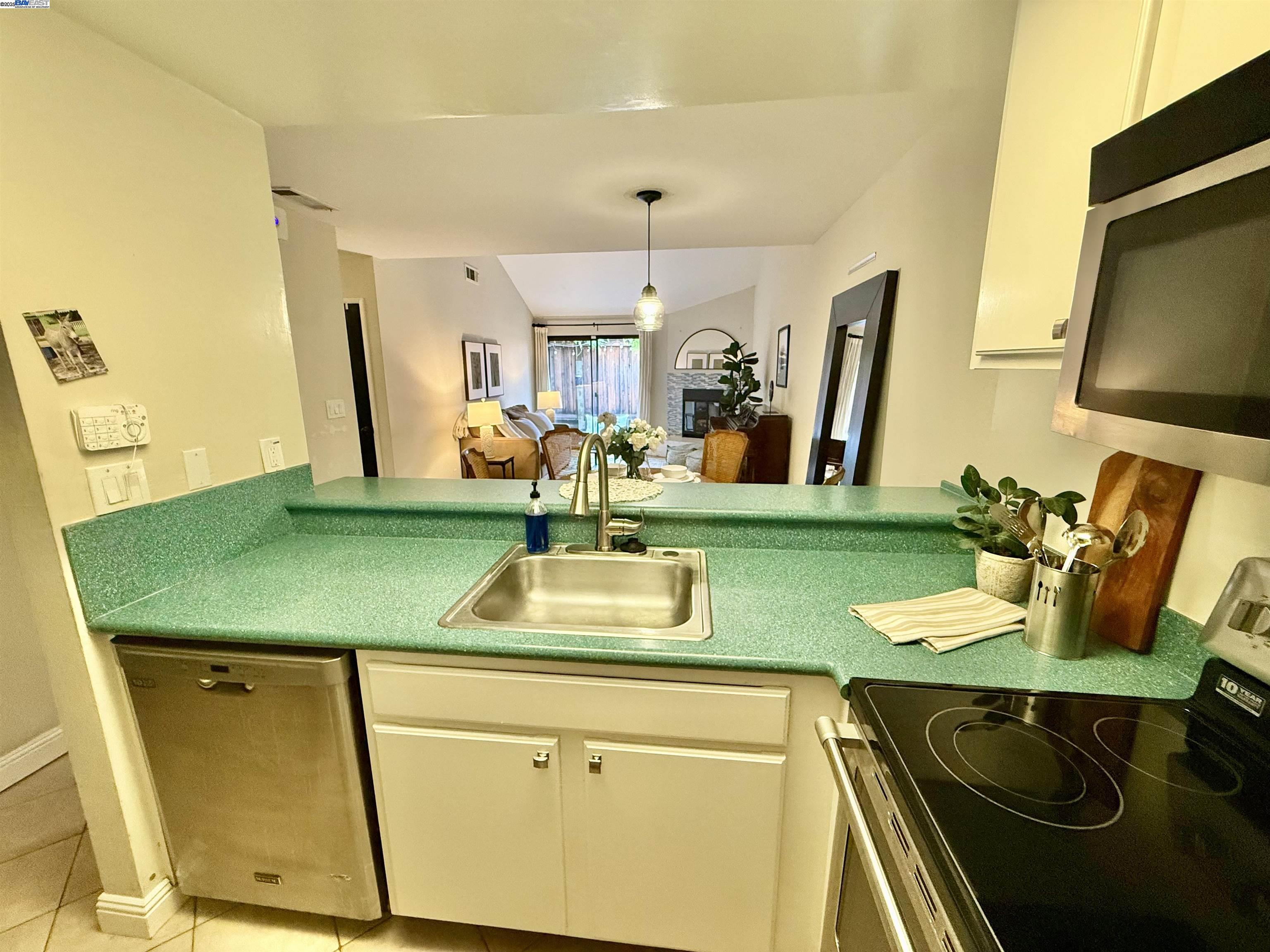 Photo #6: 41114635 Listing 