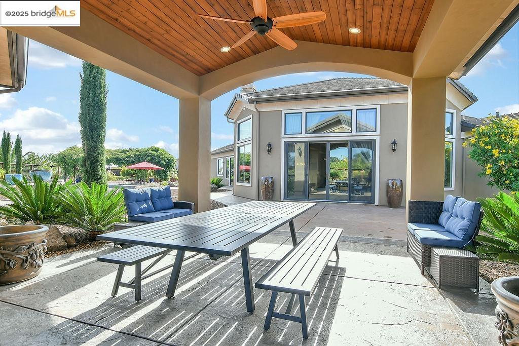 Detail Gallery Image 39 of 56 For 245 Rolling Sage Cir, Vacaville,  CA 95688 - 5 Beds | 4/1 Baths