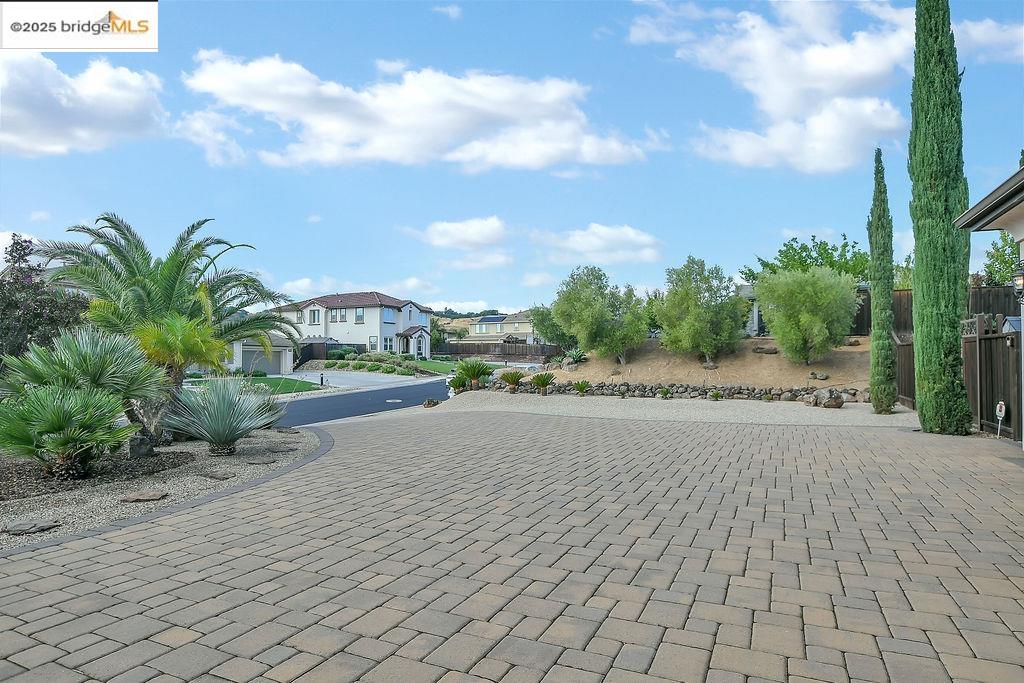 Detail Gallery Image 48 of 56 For 245 Rolling Sage Cir, Vacaville,  CA 95688 - 5 Beds | 4/1 Baths