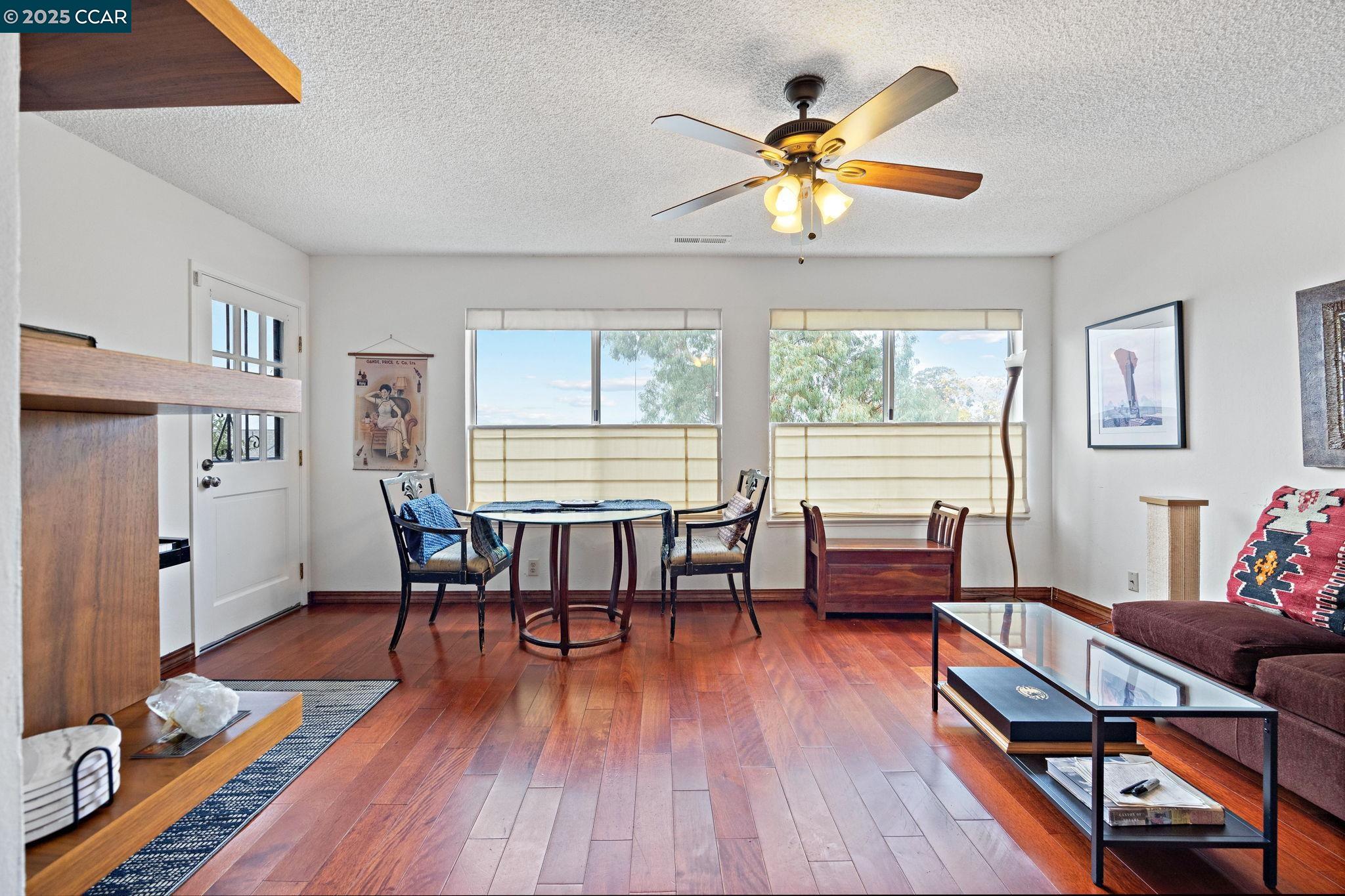 Detail Gallery Image 6 of 44 For 624 Primrose Ter, Pinole,  CA 94564 - 3 Beds | 2/1 Baths