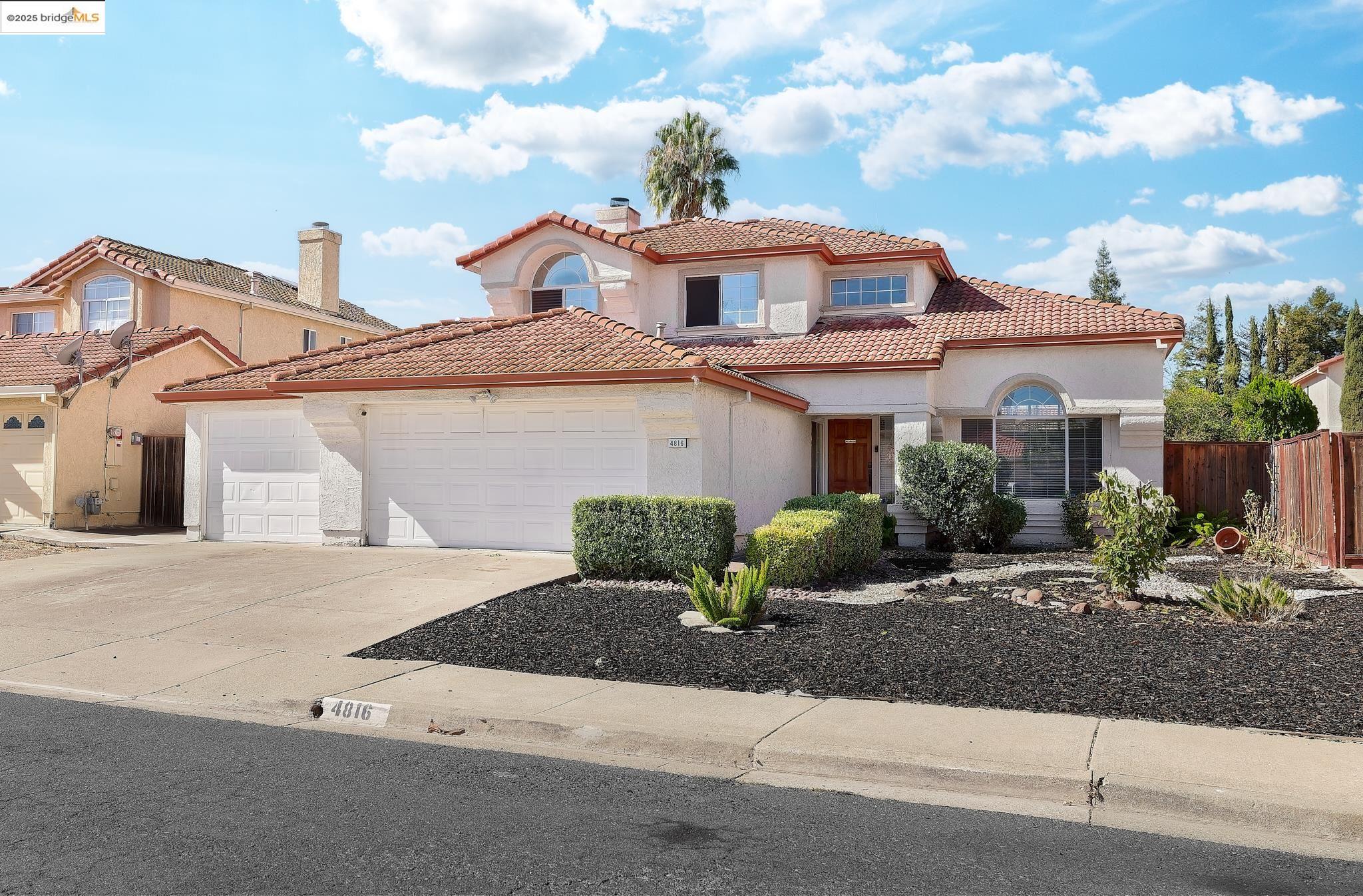 Front Image Thumbnail for EB41114644