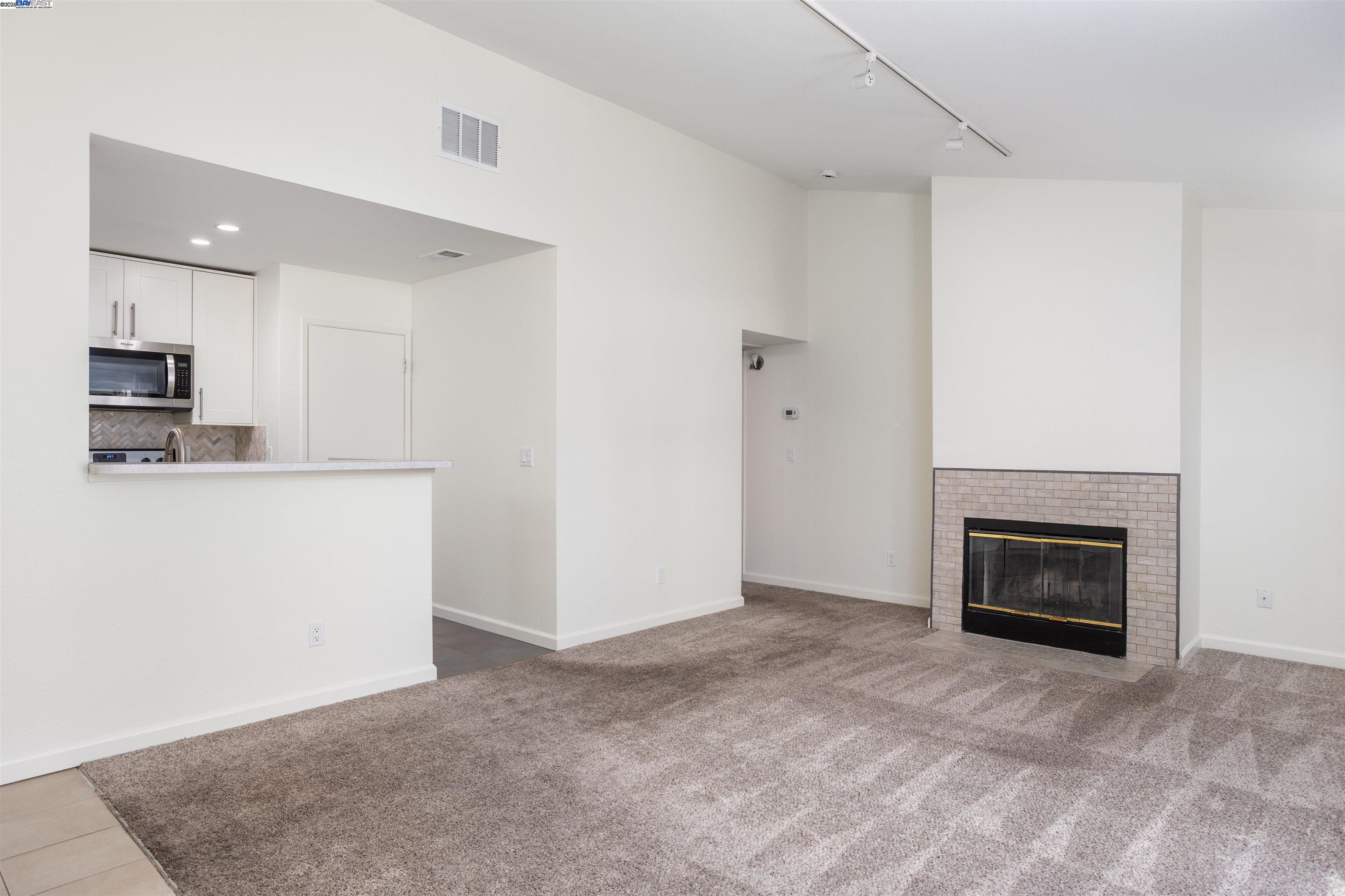 Detail Gallery Image 12 of 32 For 140 Reflections Dr #24,  San Ramon,  CA 94583 - 1 Beds | 1 Baths