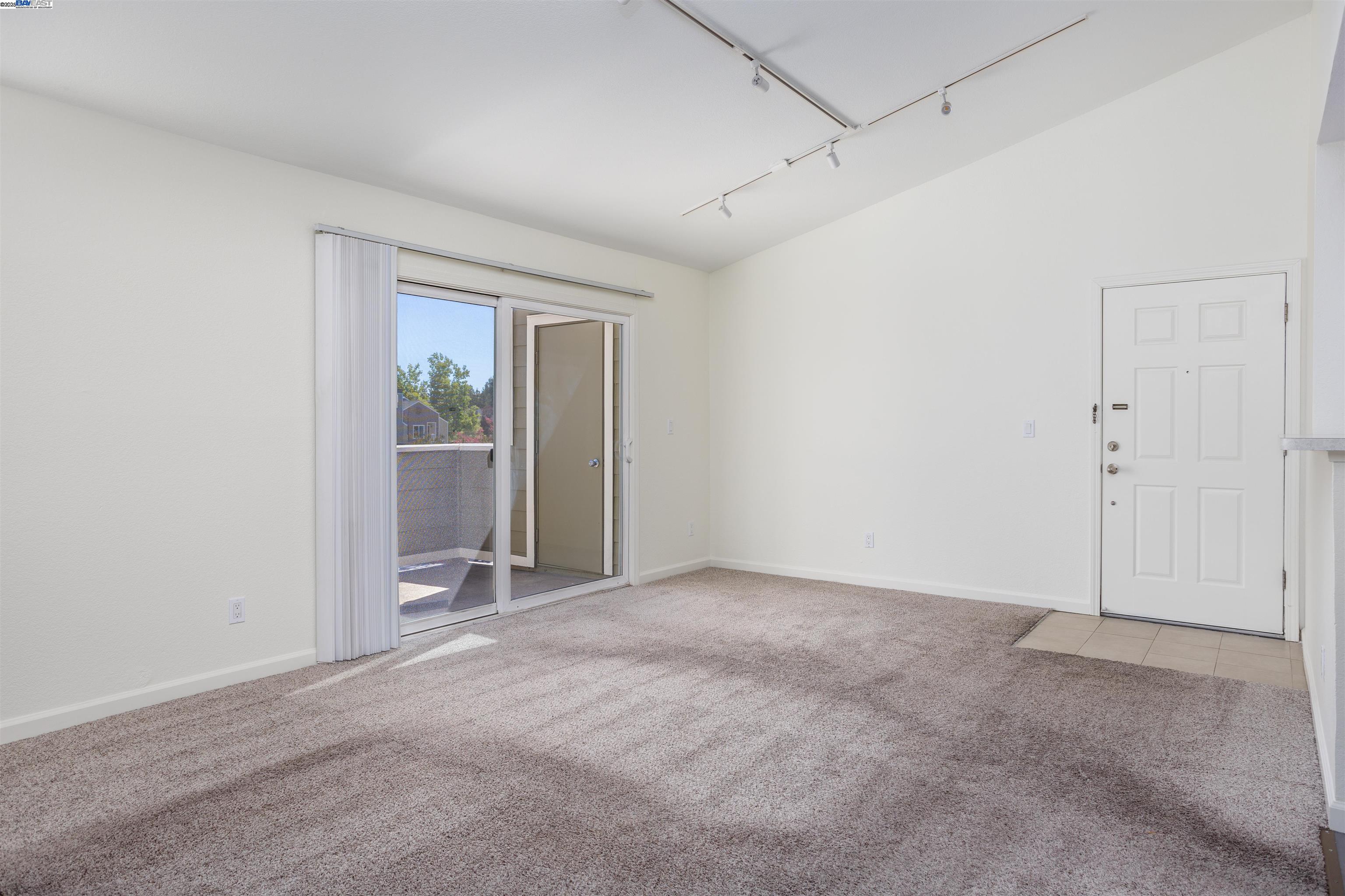 Detail Gallery Image 6 of 32 For 140 Reflections Dr #24,  San Ramon,  CA 94583 - 1 Beds | 1 Baths